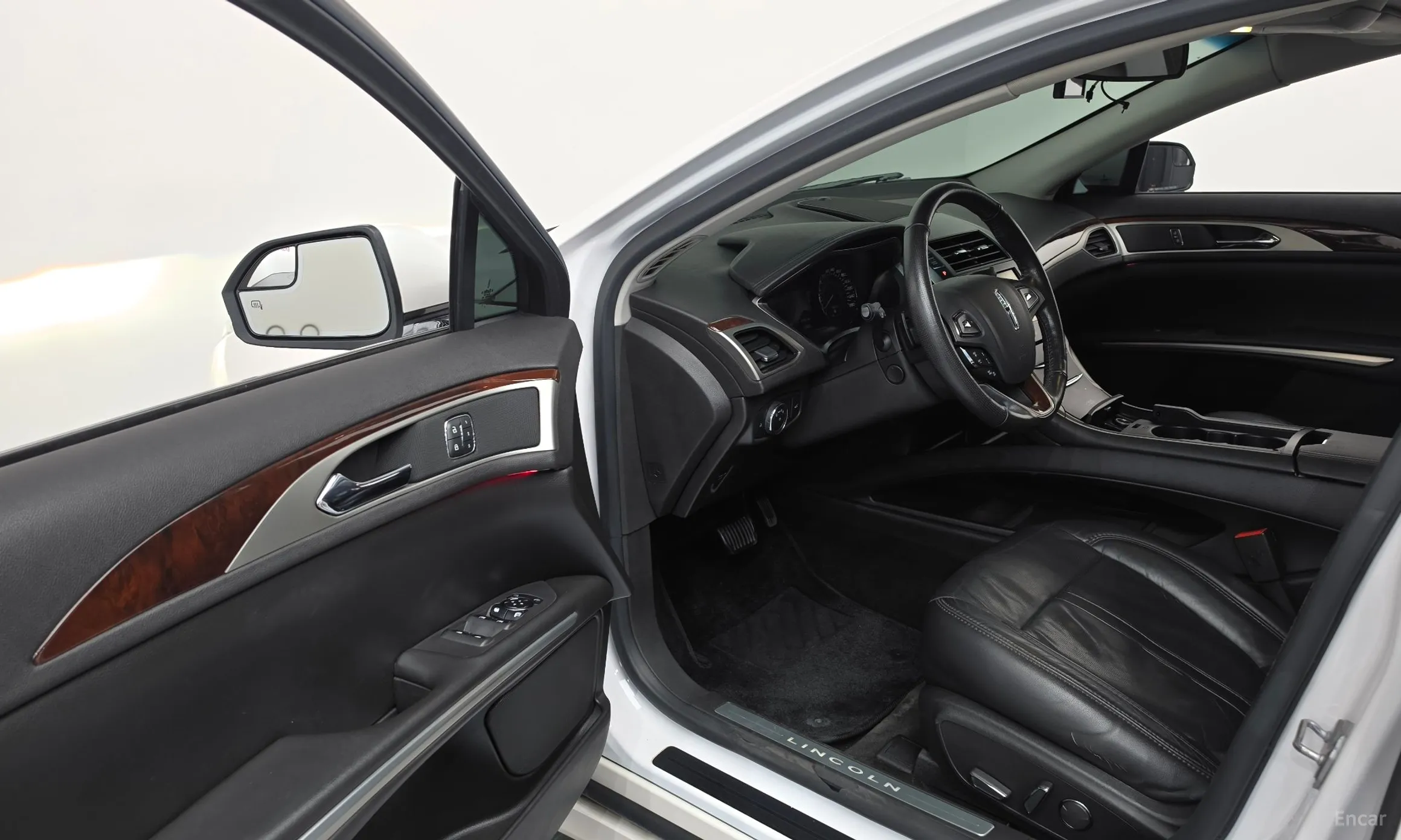 Lincoln New MKZ превью 10