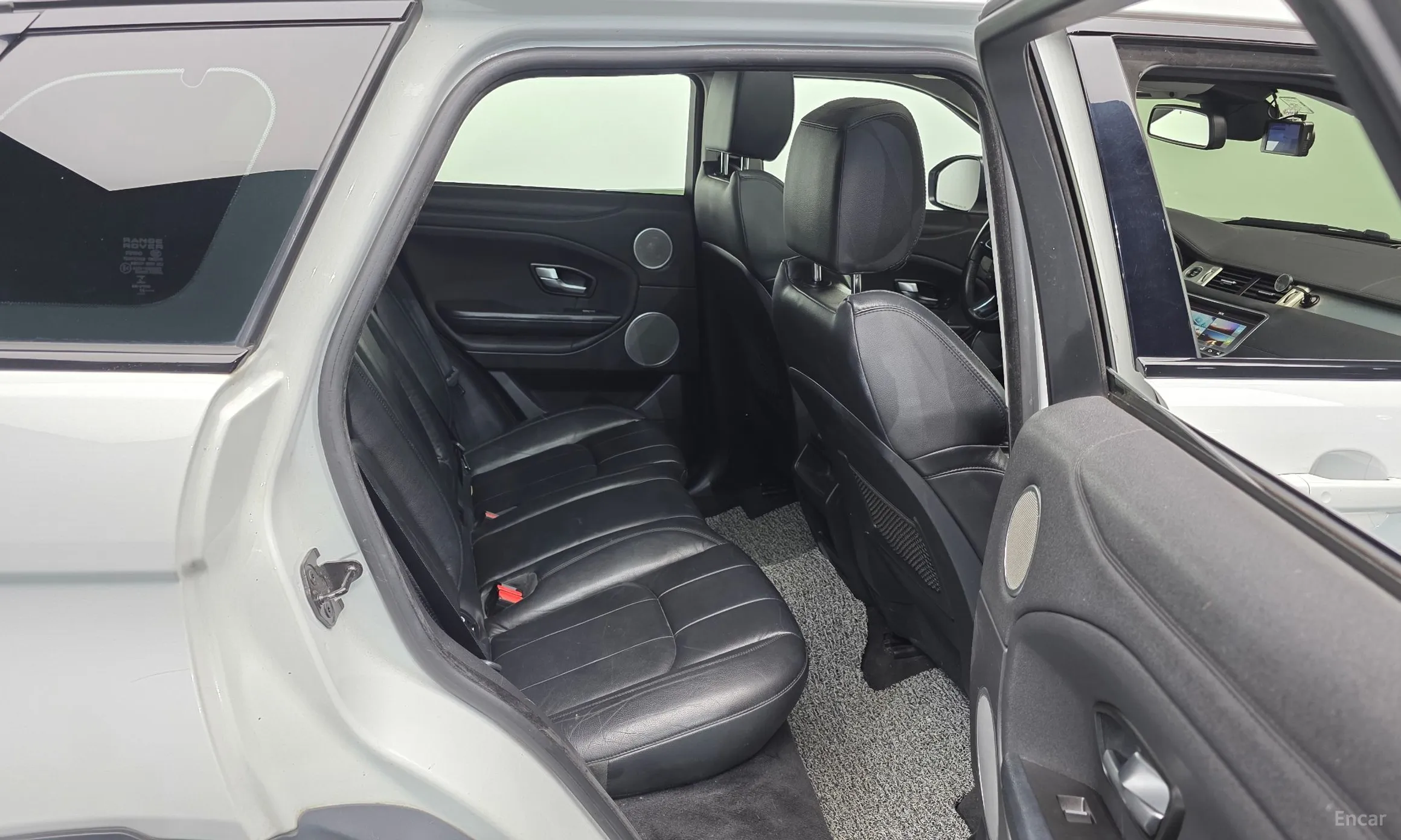 Land Rover Range Rover Evoque превью 12