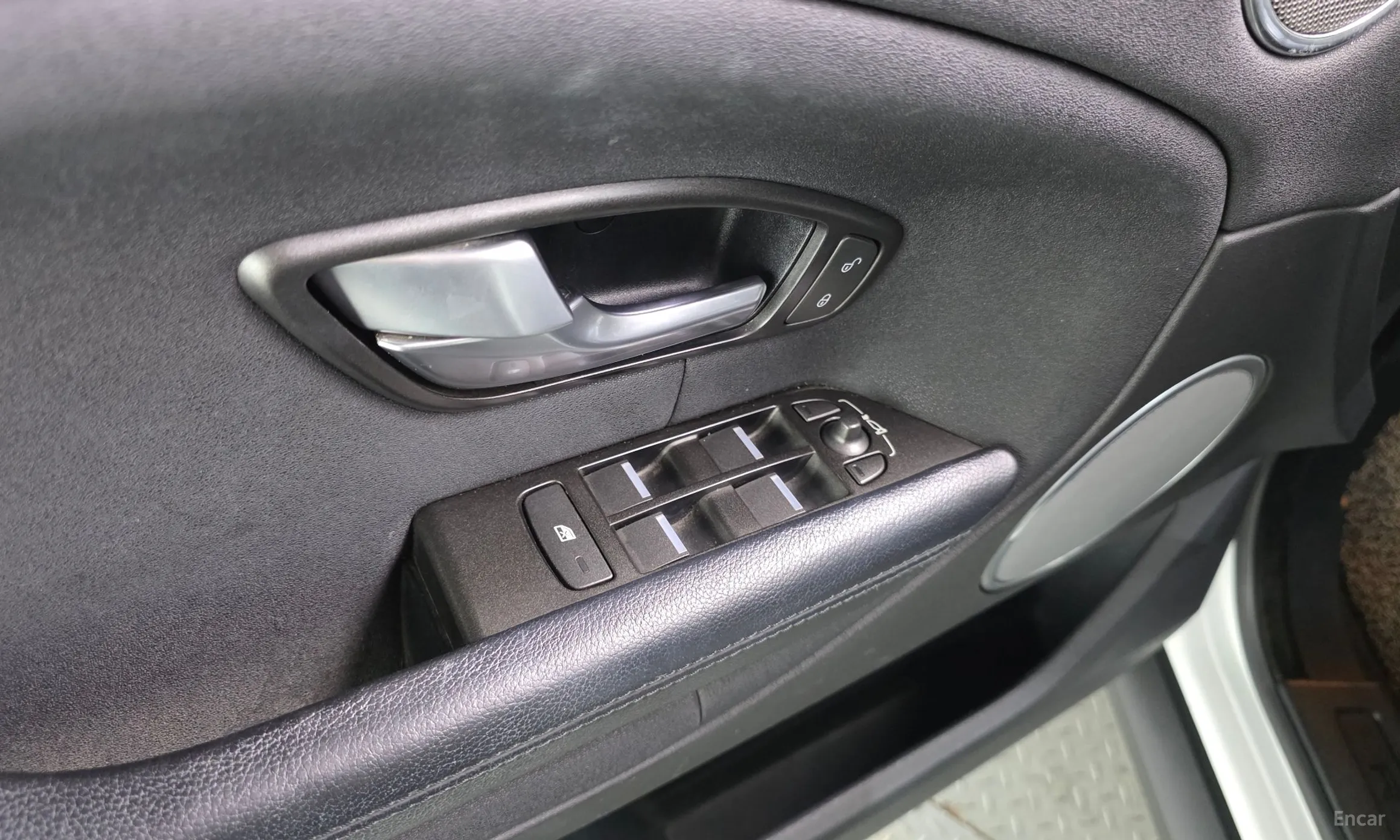 Land Rover Range Rover Evoque превью 19