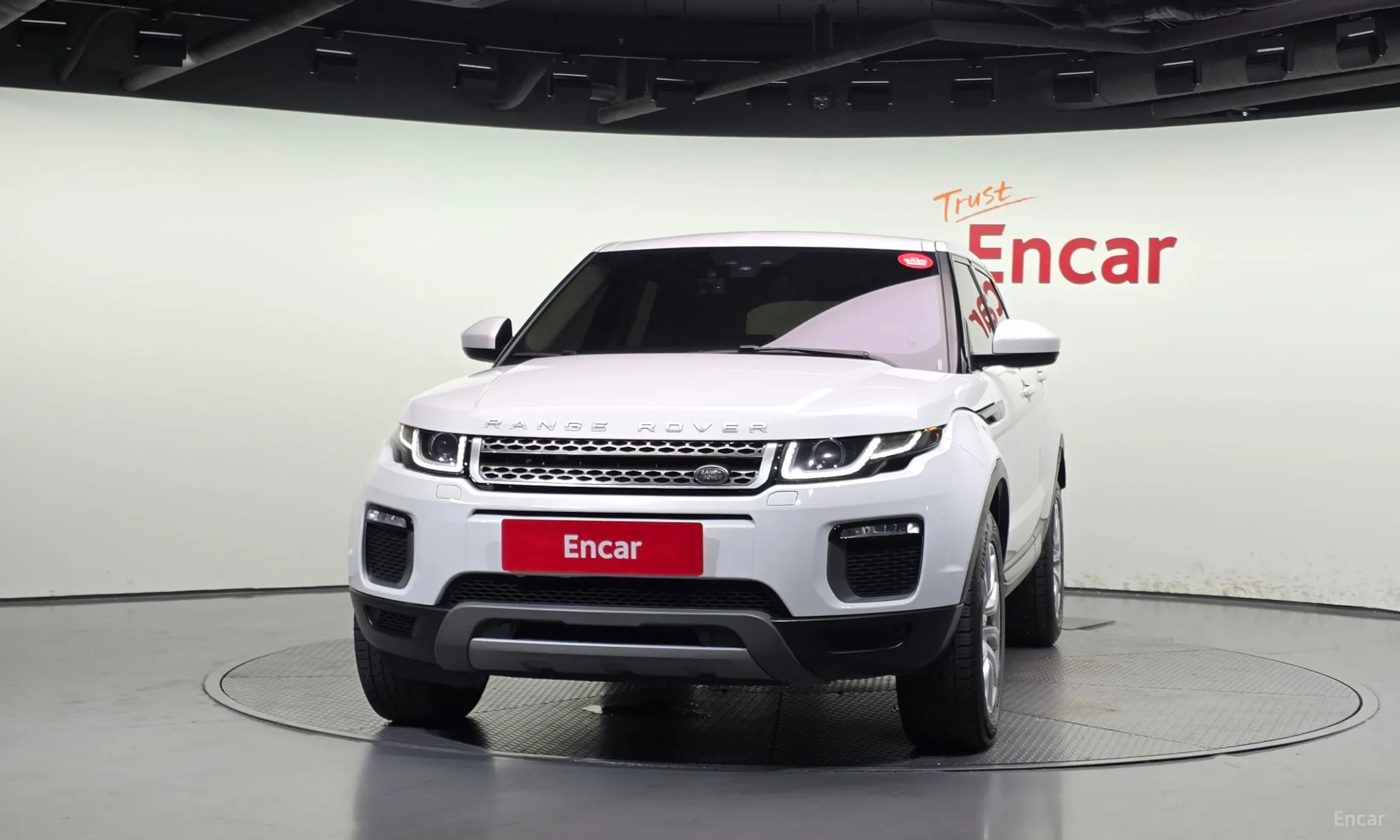 Land Rover Range Rover Evoque превью 3