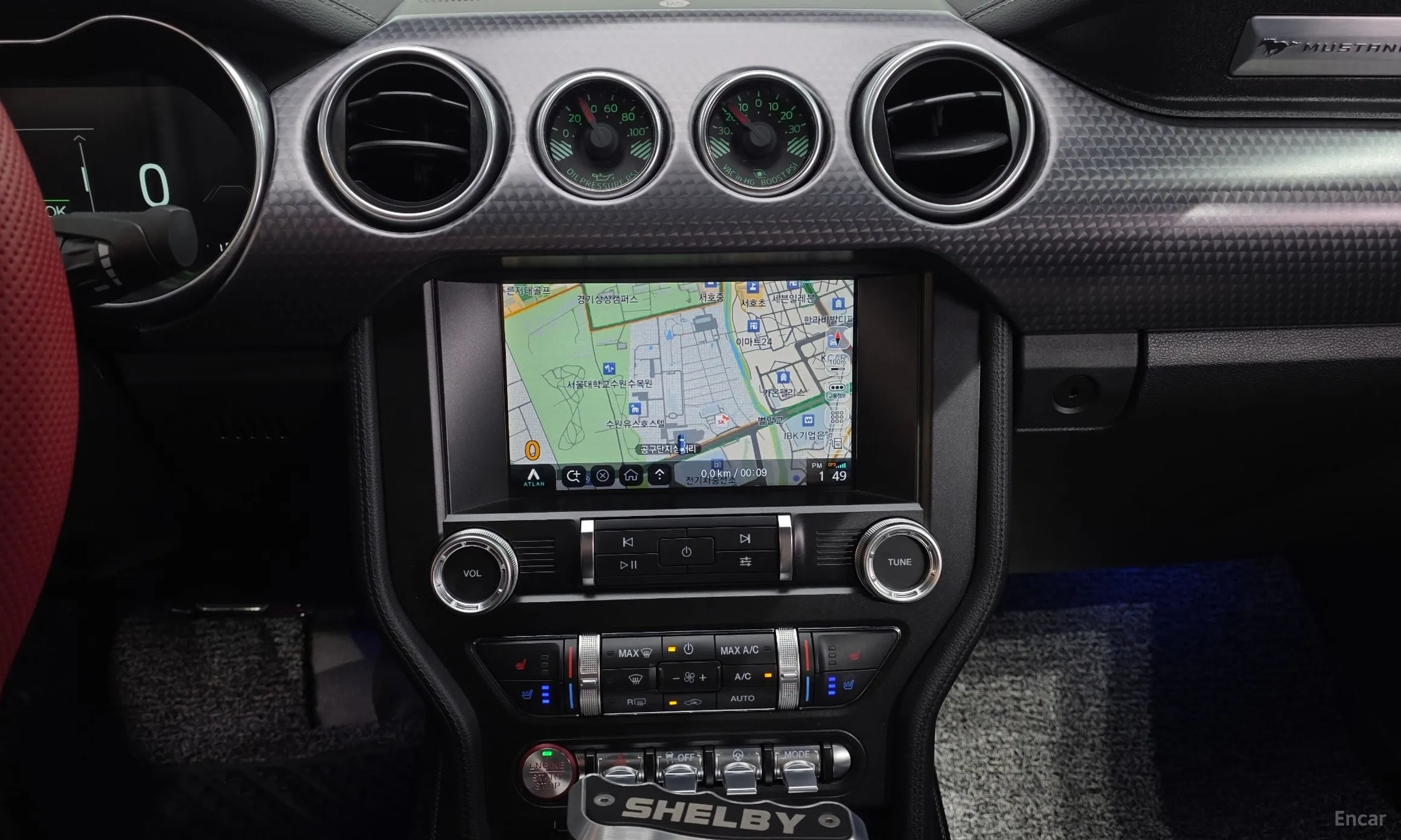 Ford Mustang превью 16