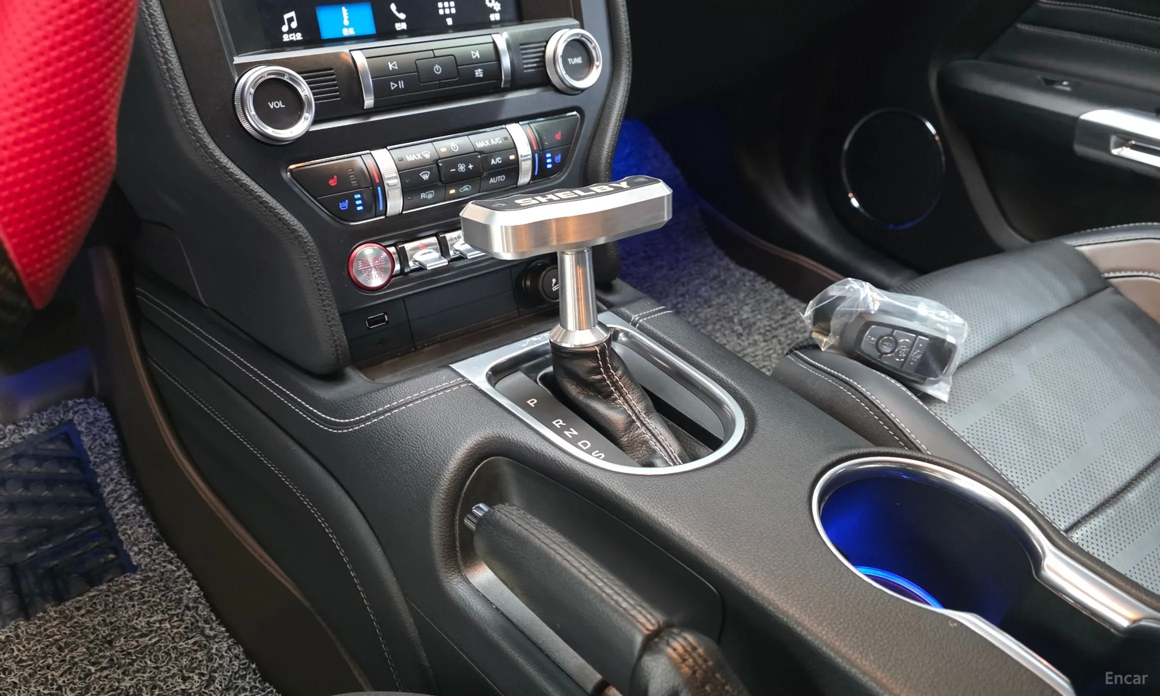 Ford Mustang превью 9