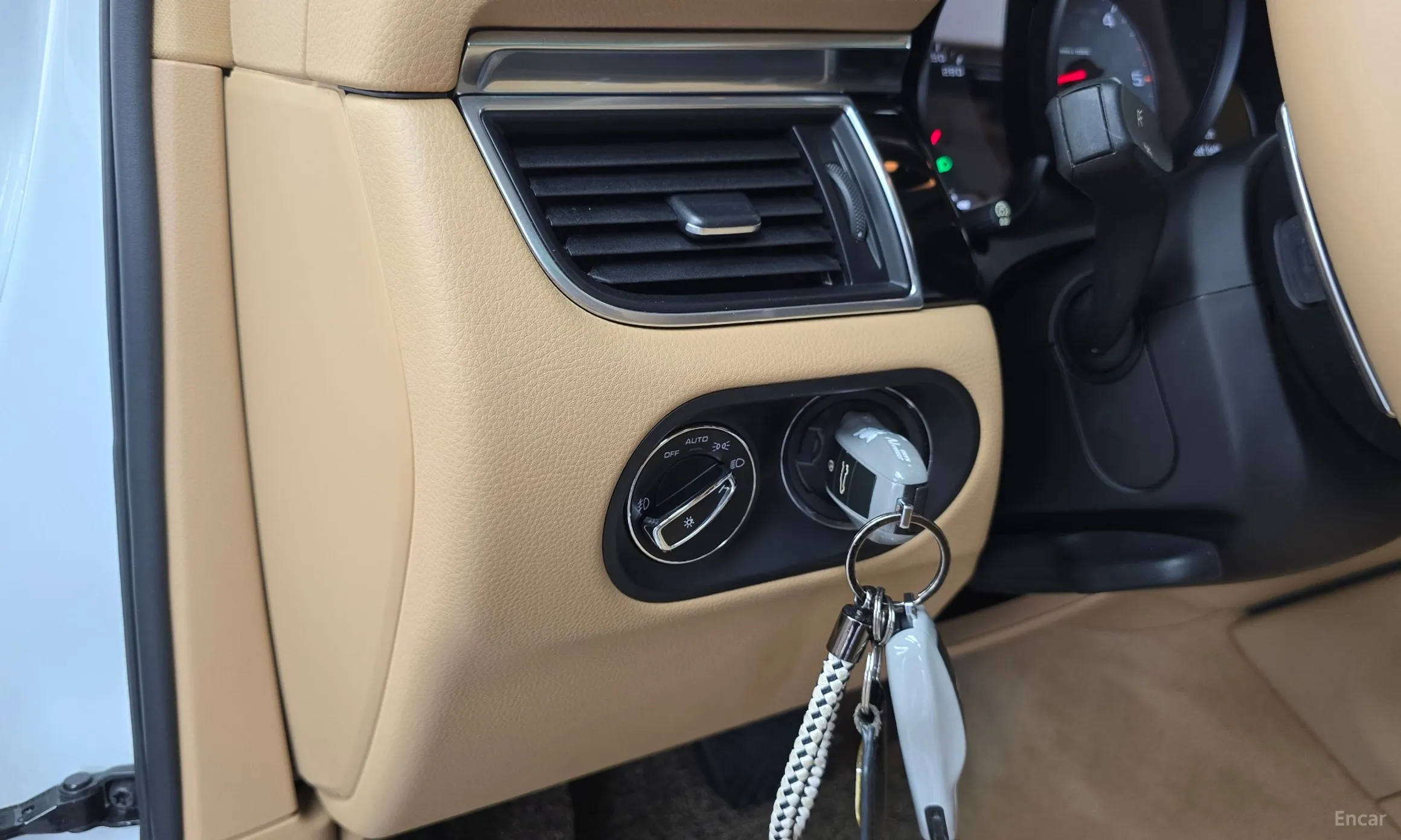 Porsche Macan превью 16