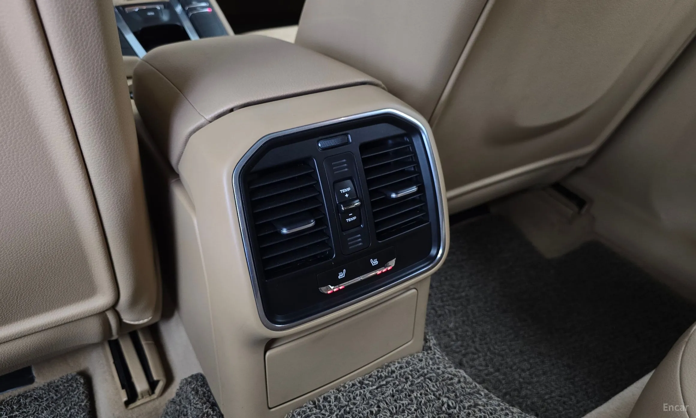 Porsche Macan превью 19