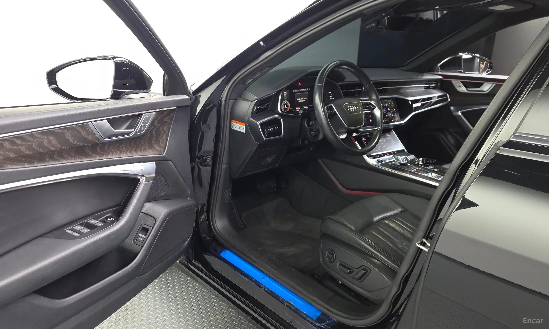 Audi A6 (C8) превью 10