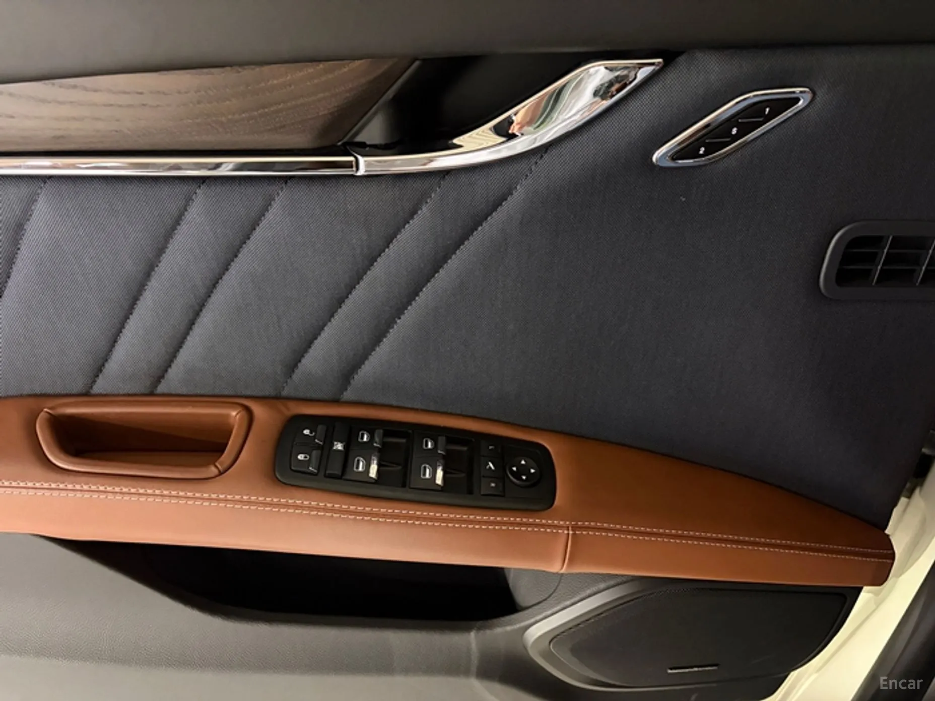 Maserati Quattroporte превью 14