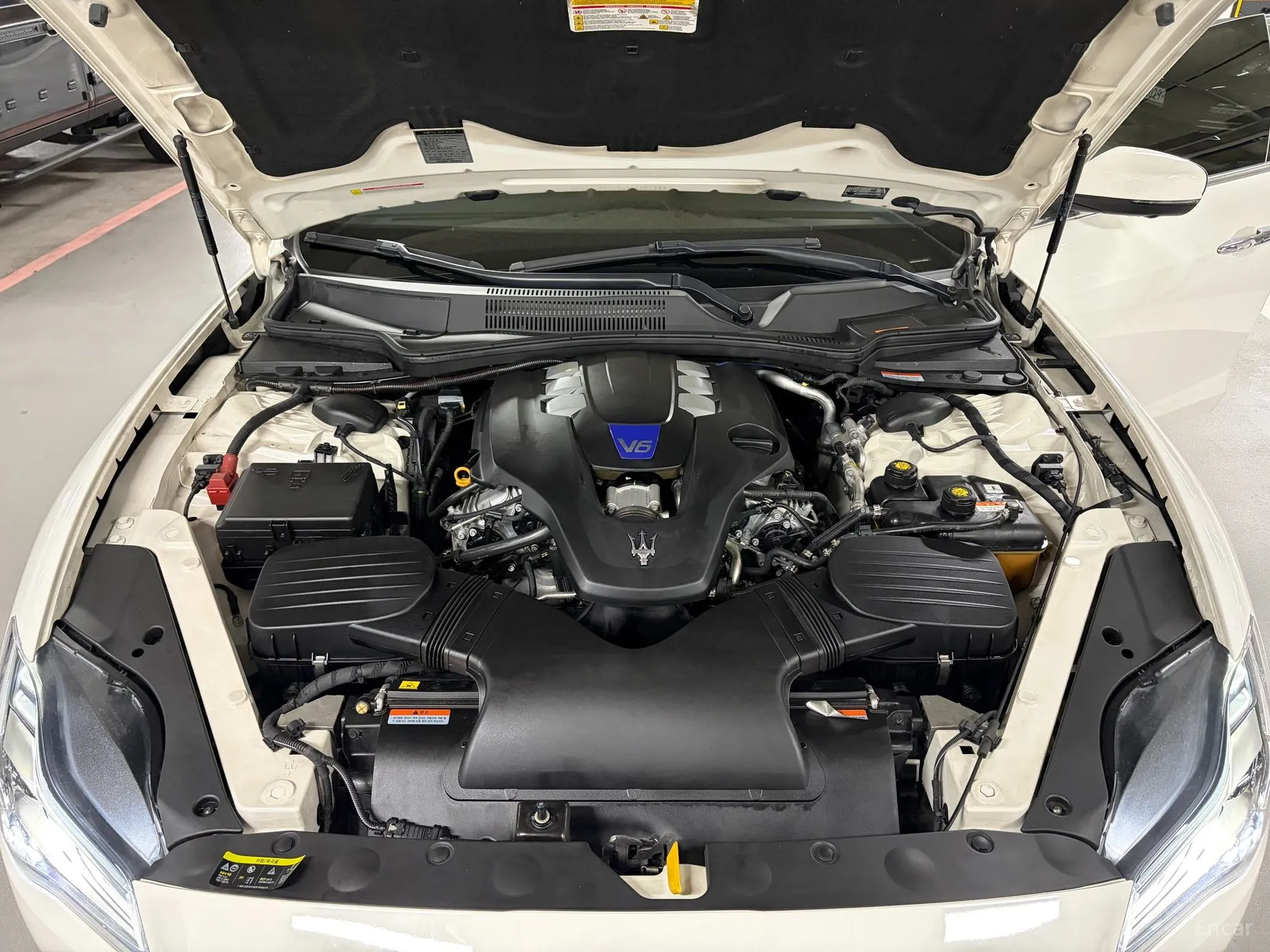 Maserati Quattroporte превью 5