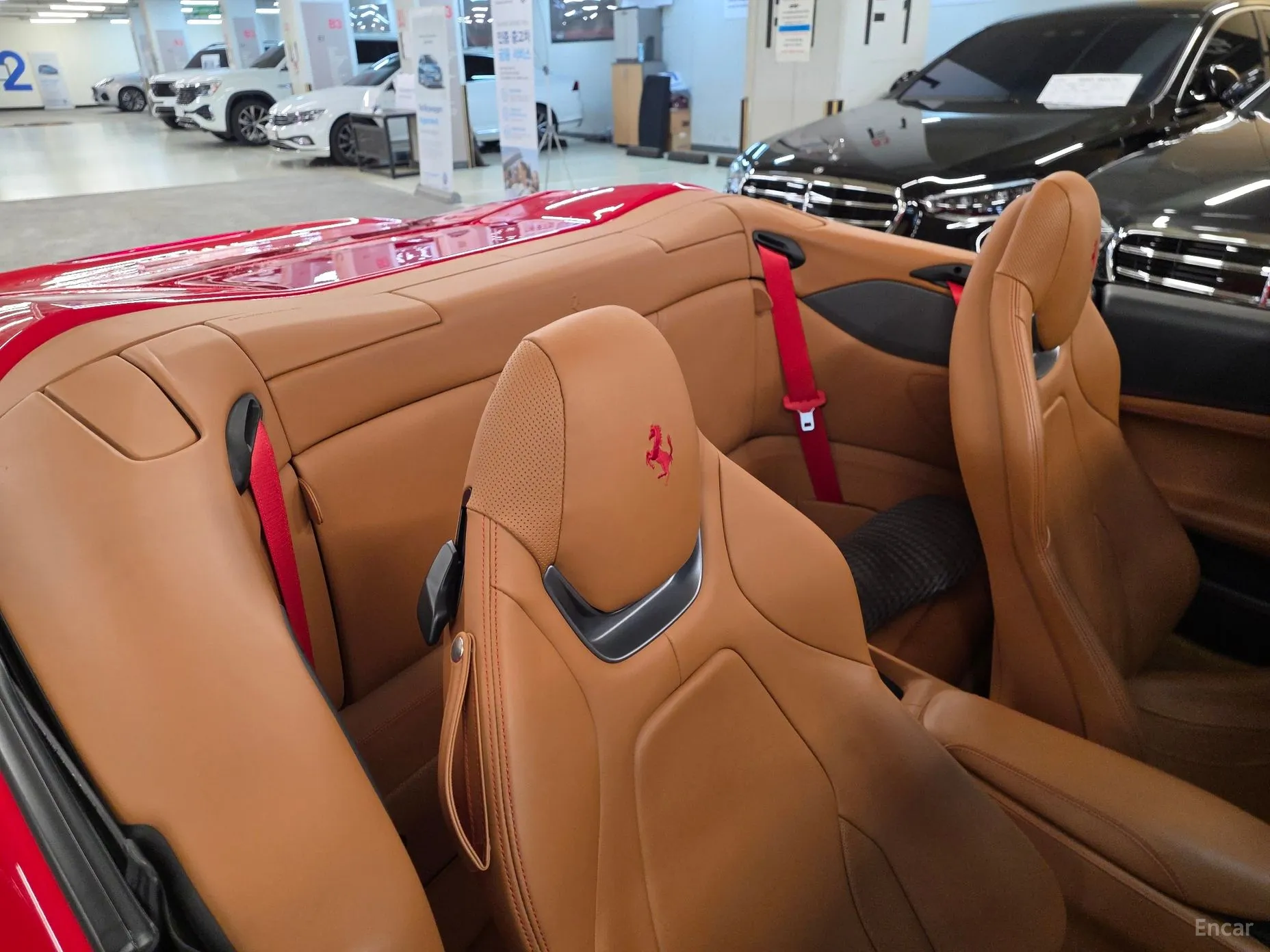 Ferrari Portofino превью 17