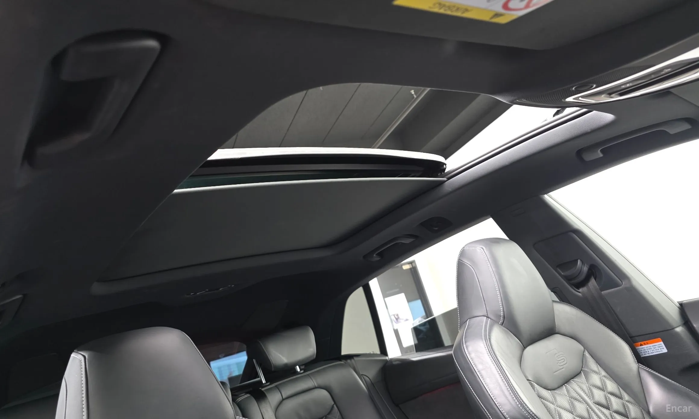Audi Q8 (4M) превью 18