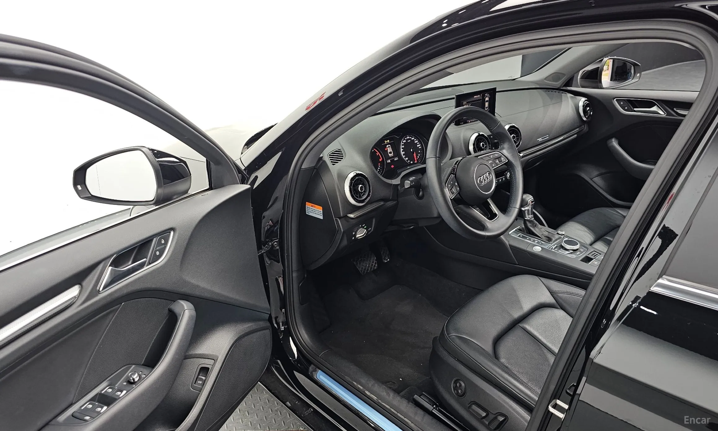 Audi New A3 превью 10