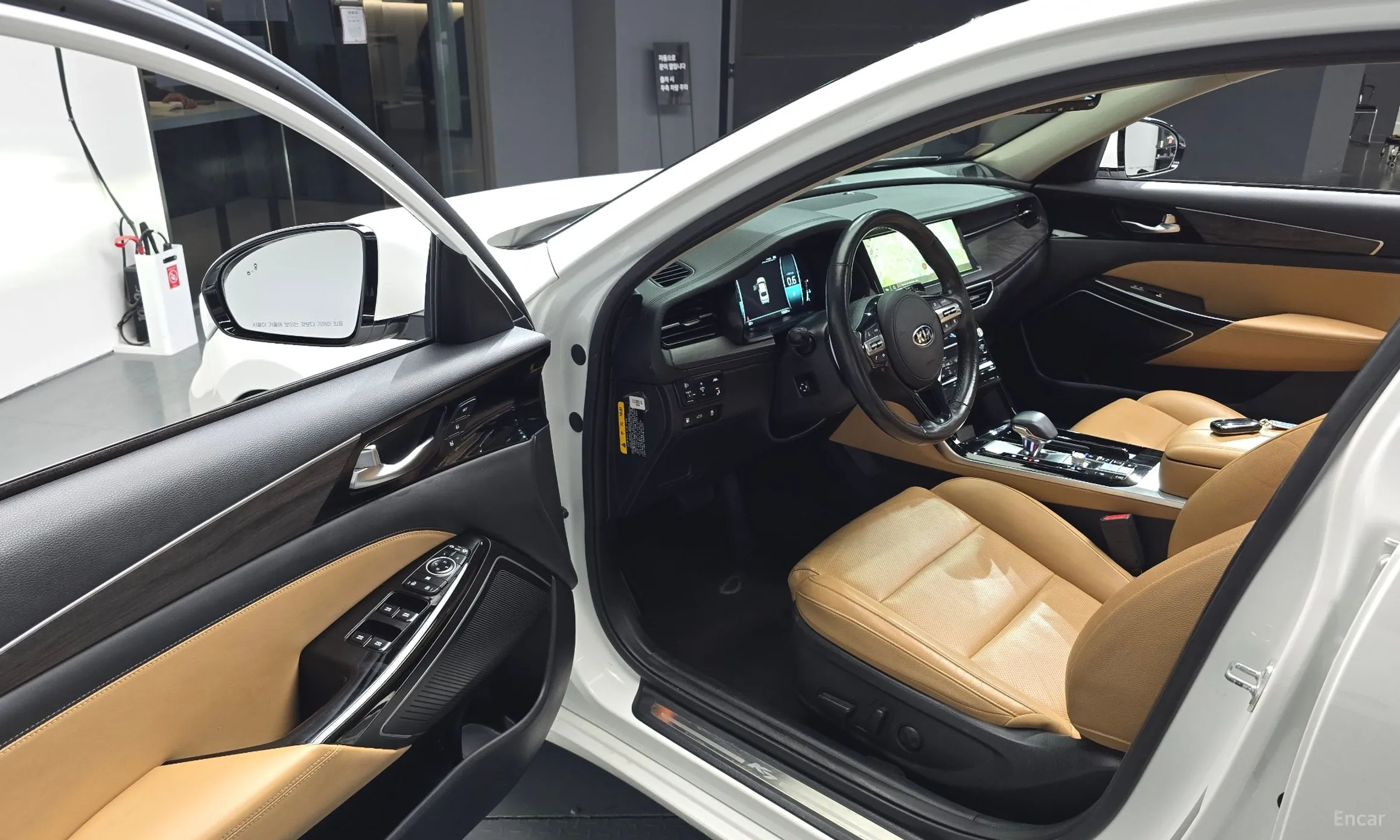 Kia K7 Premier превью 10
