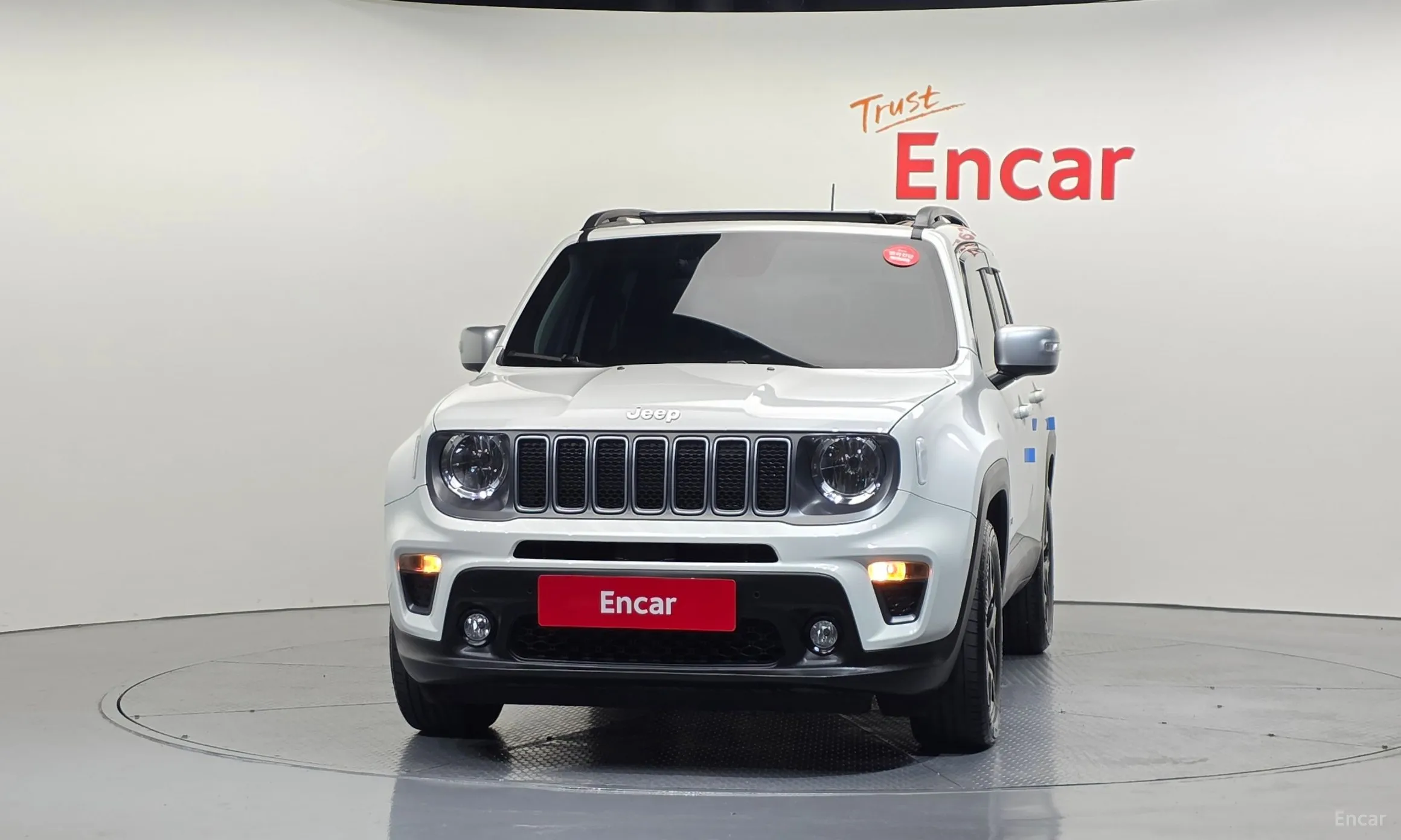 Jeep Renegade превью 3