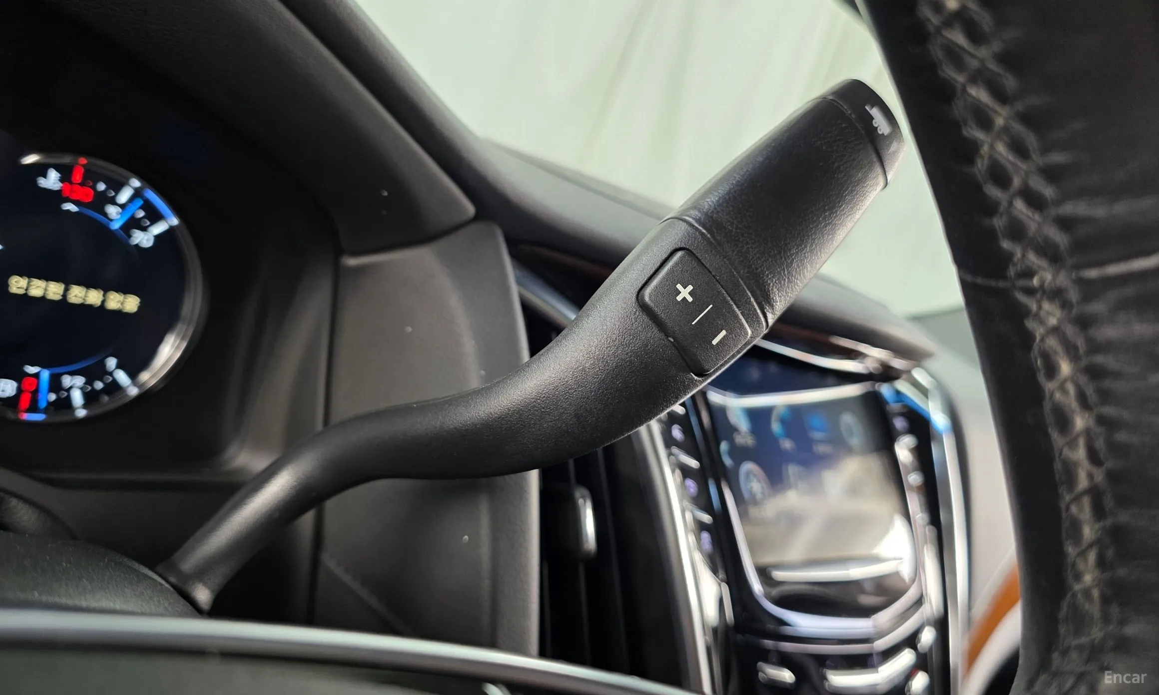 Cadillac Escalade превью 9