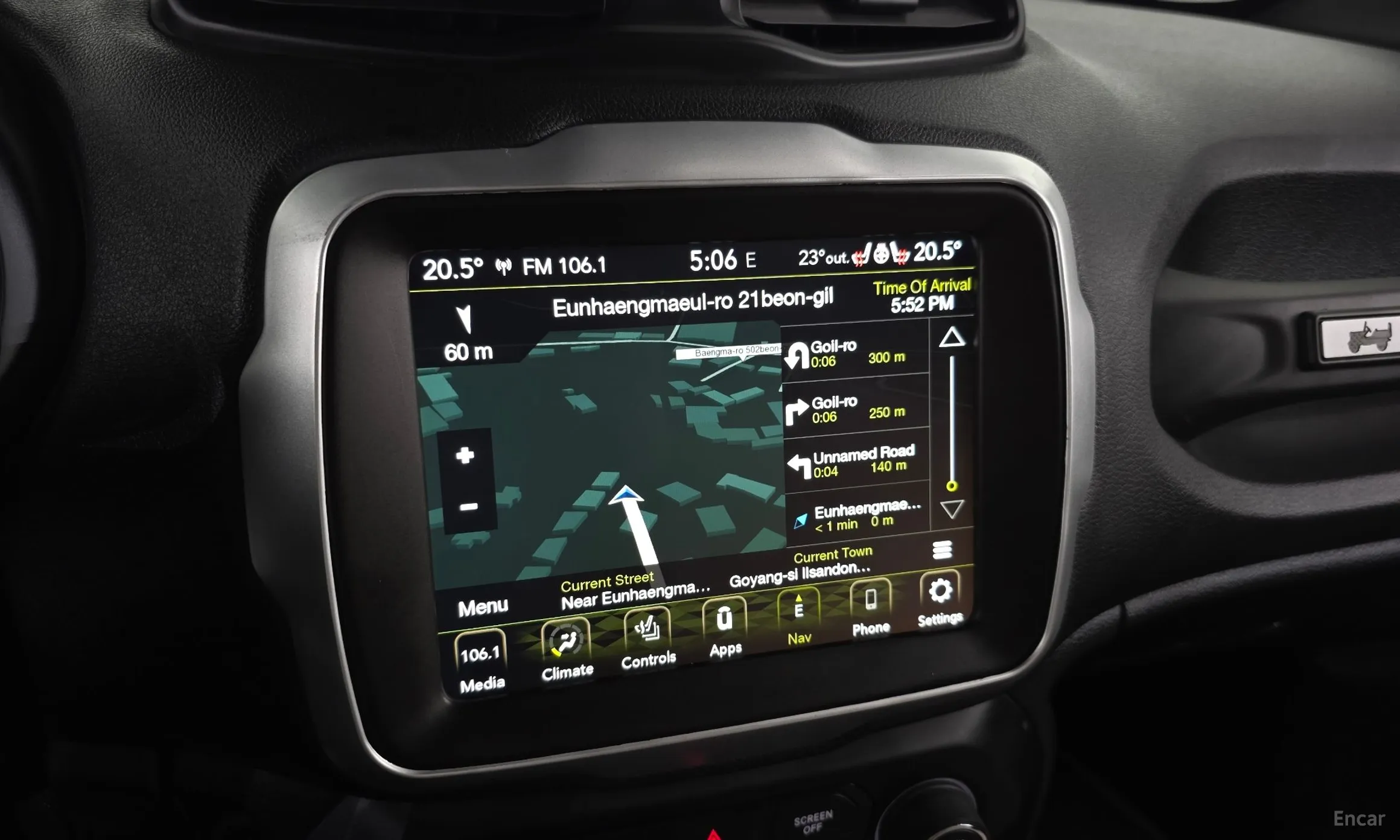 Jeep Renegade превью 15