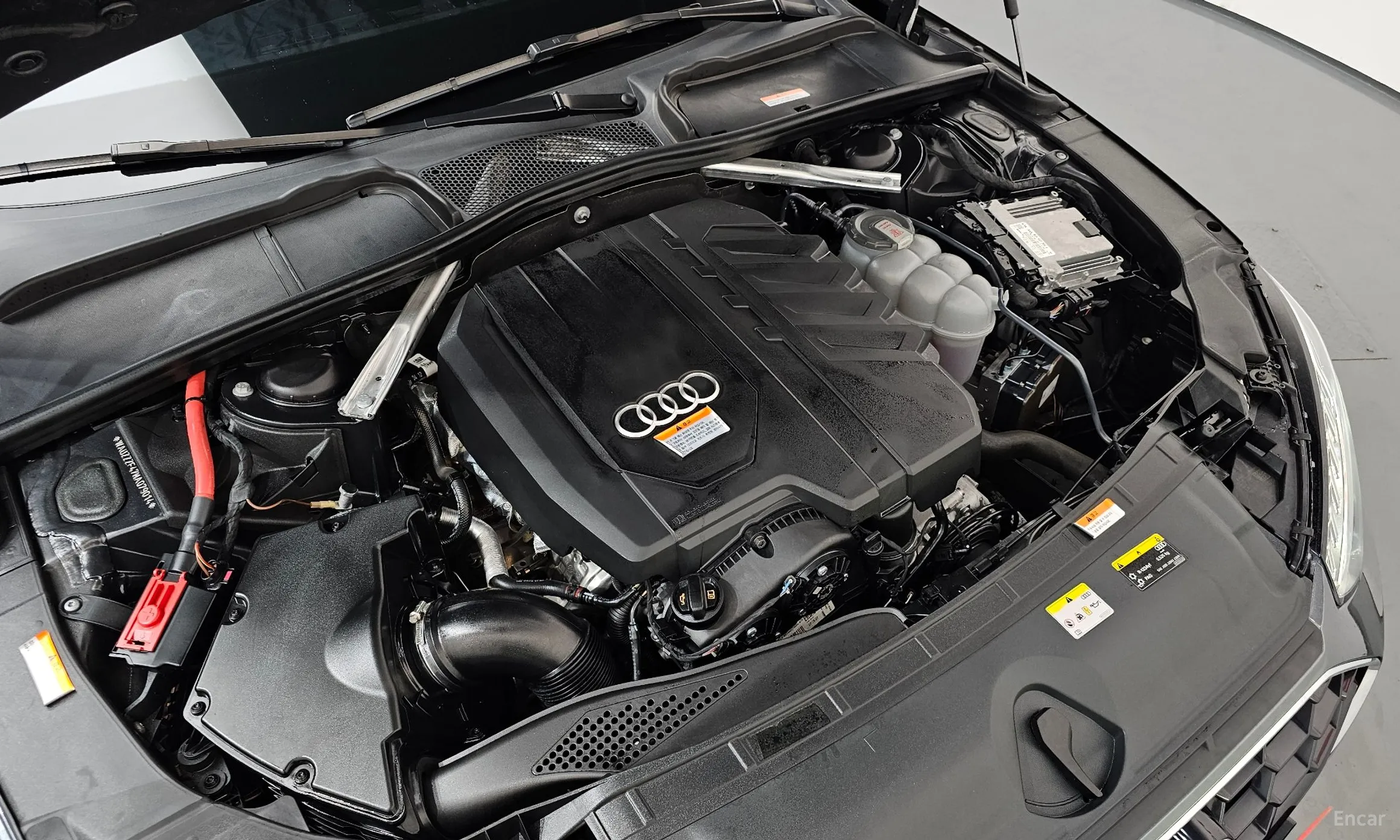 Audi A4 (B9) превью 6