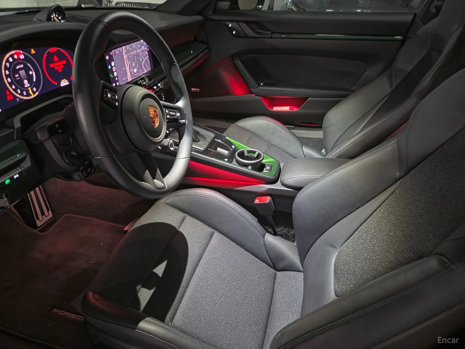 Porsche 911 (992) превью 6