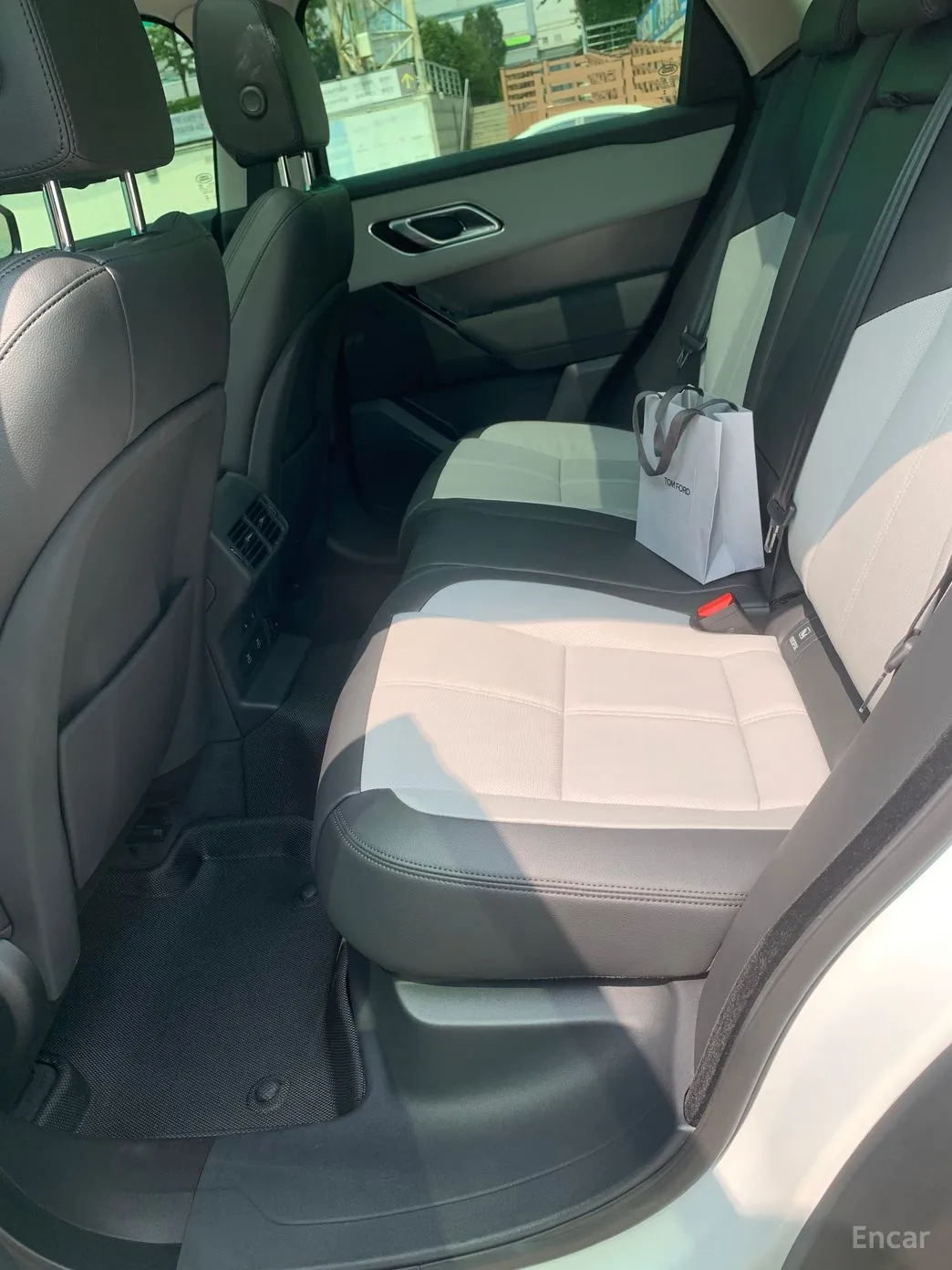 Land Rover Range Rover Bella превью 10