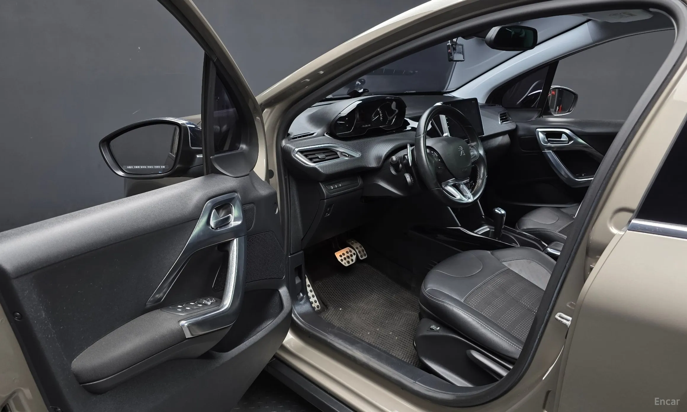 Peugeot 2008. превью 10