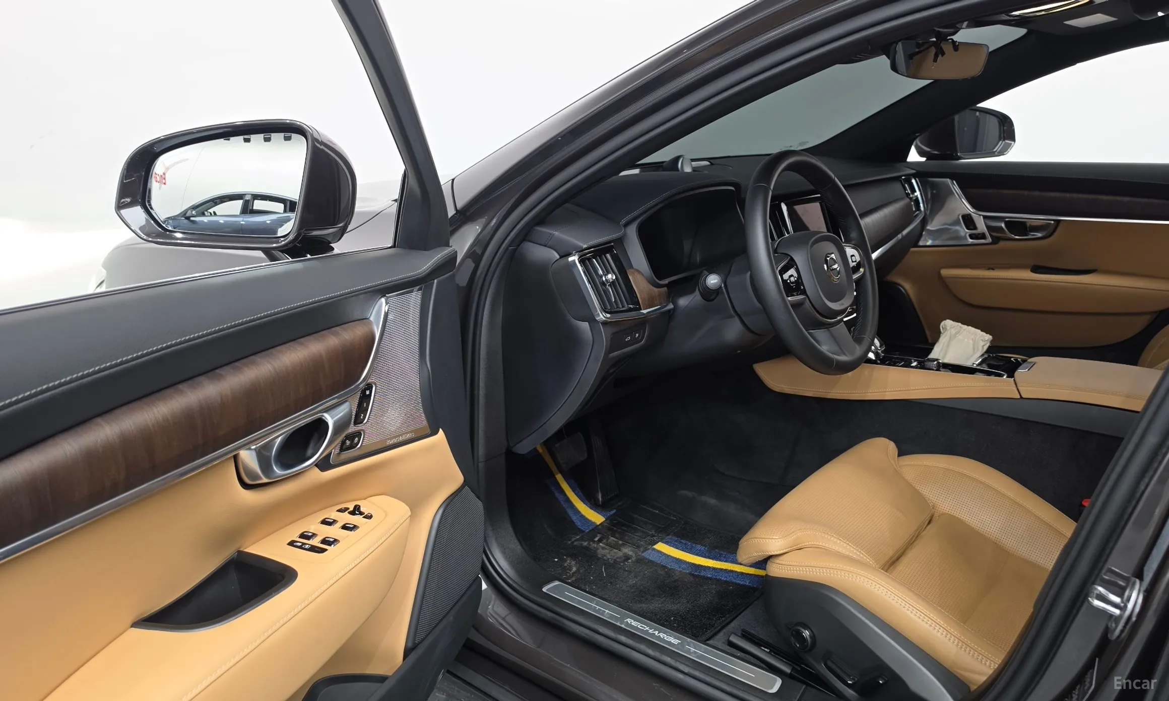 Volvo S90 превью 10
