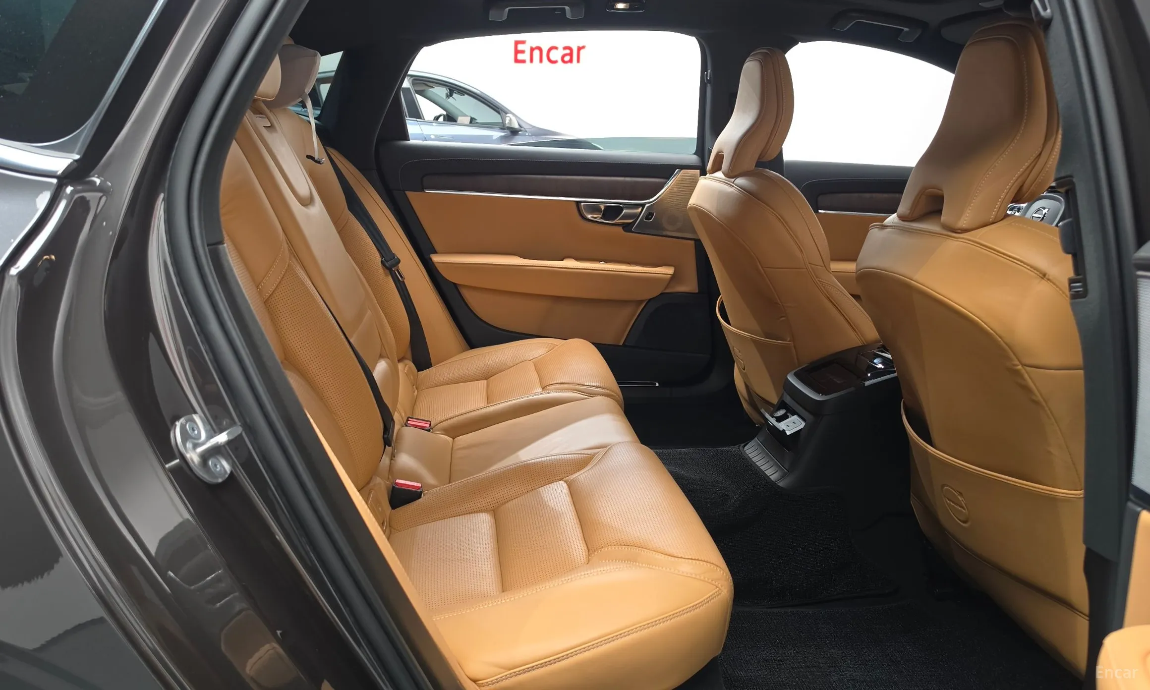 Volvo S90 превью 11