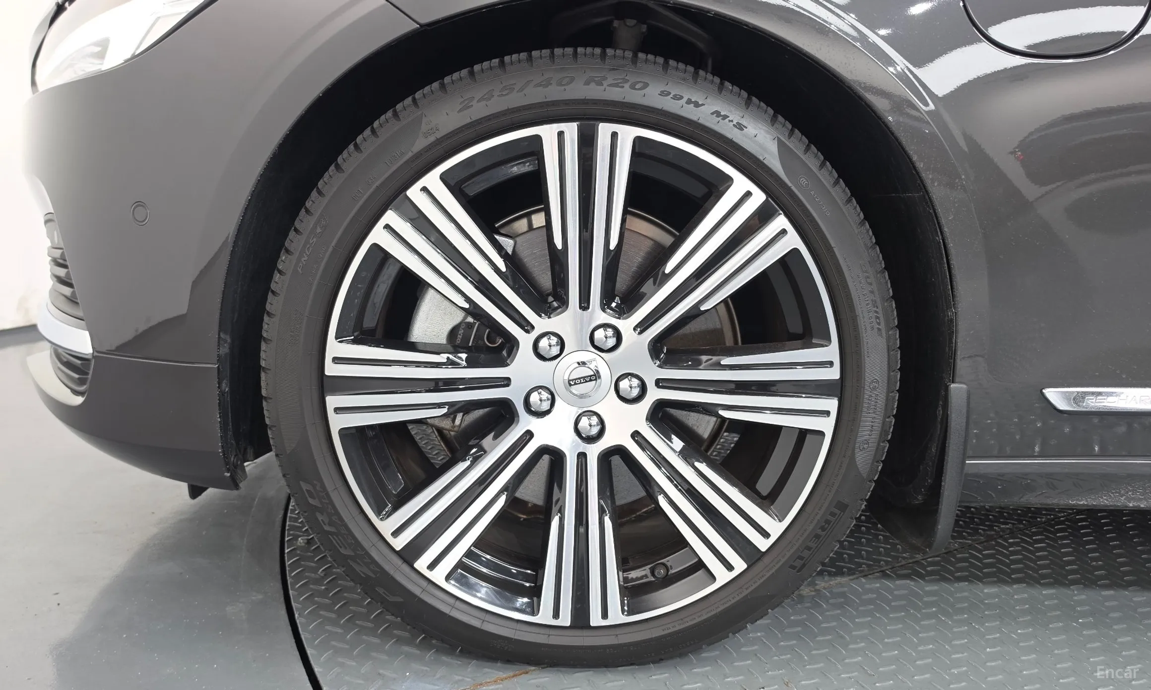 Volvo S90 превью 5