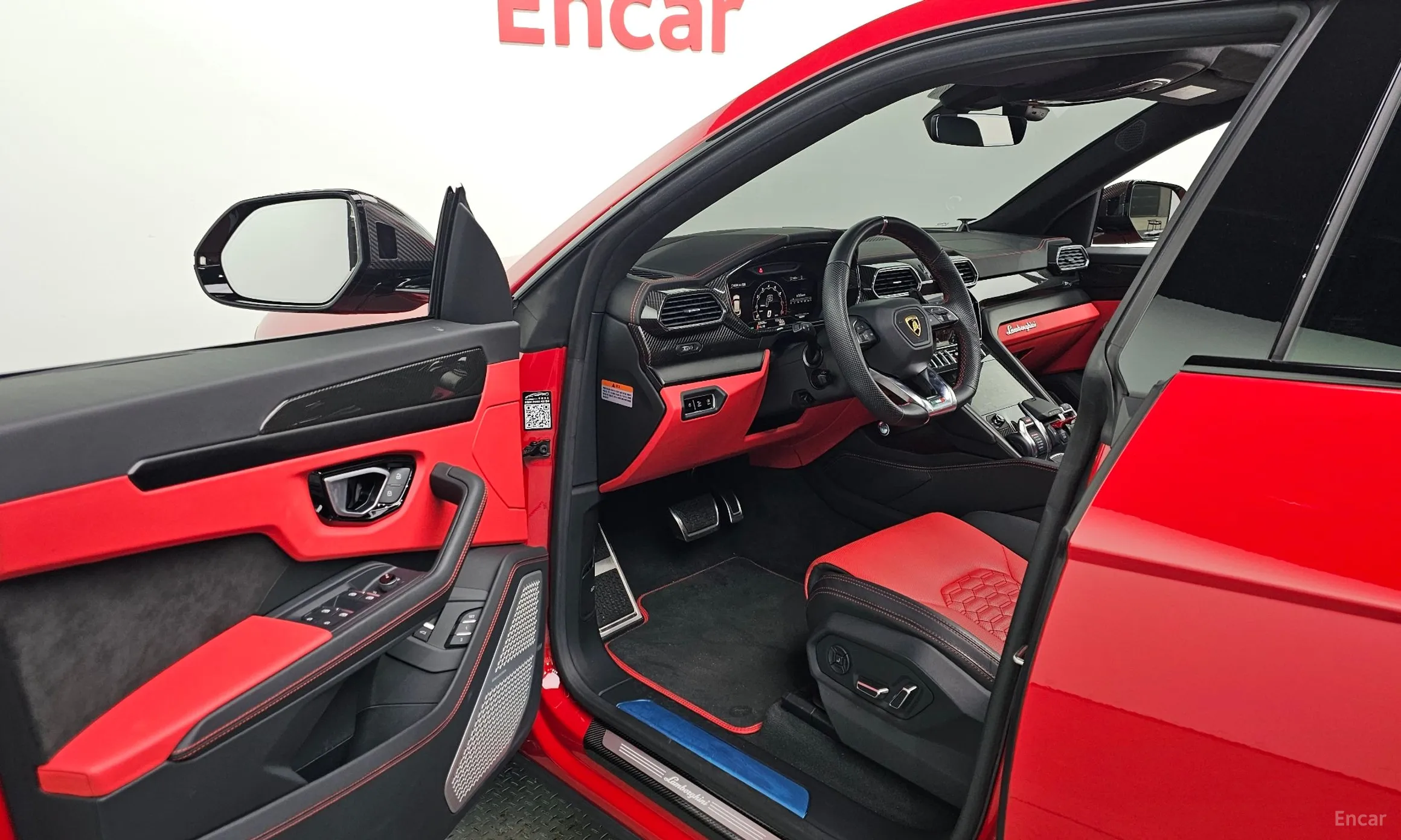 Lamborghini Urus превью 10