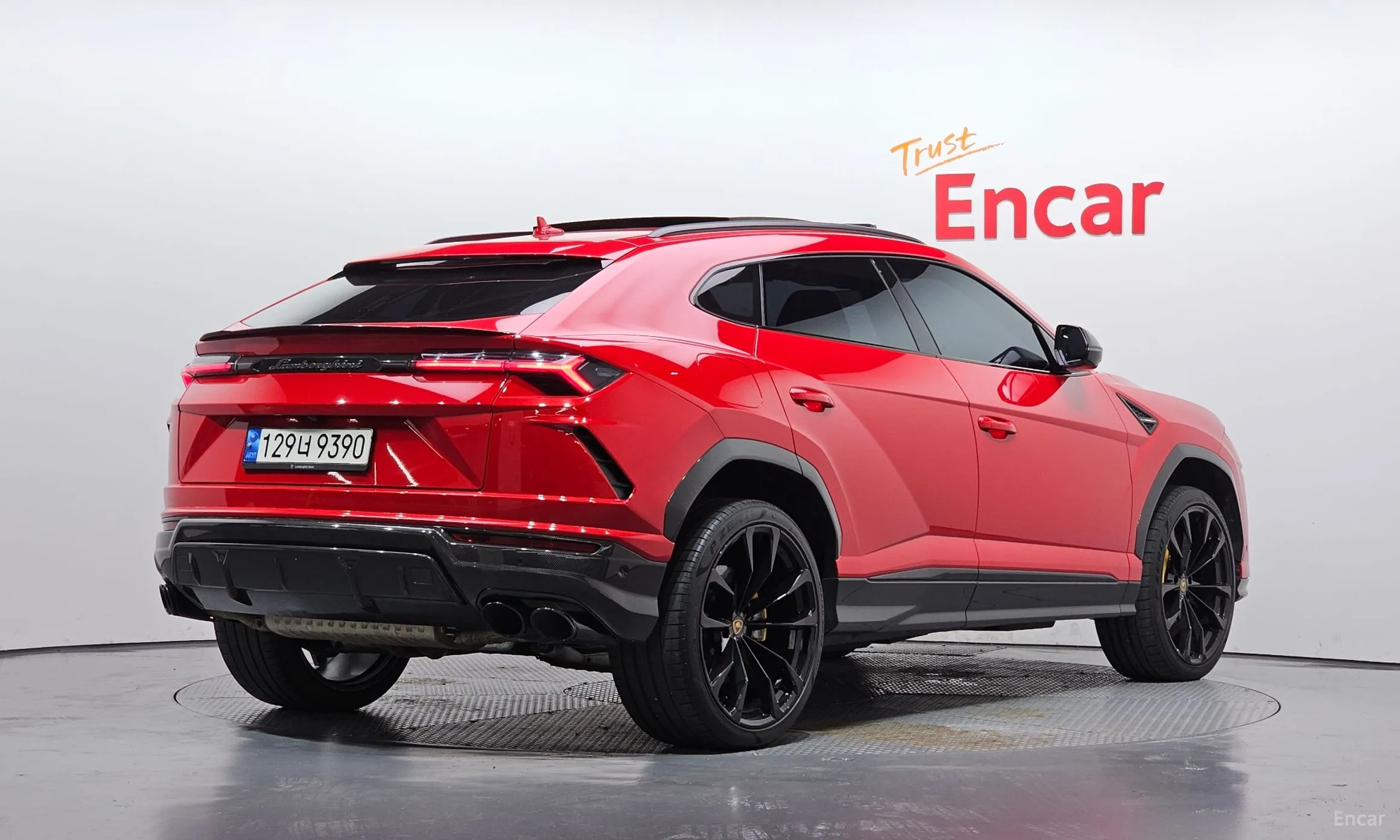 Lamborghini Urus превью 2