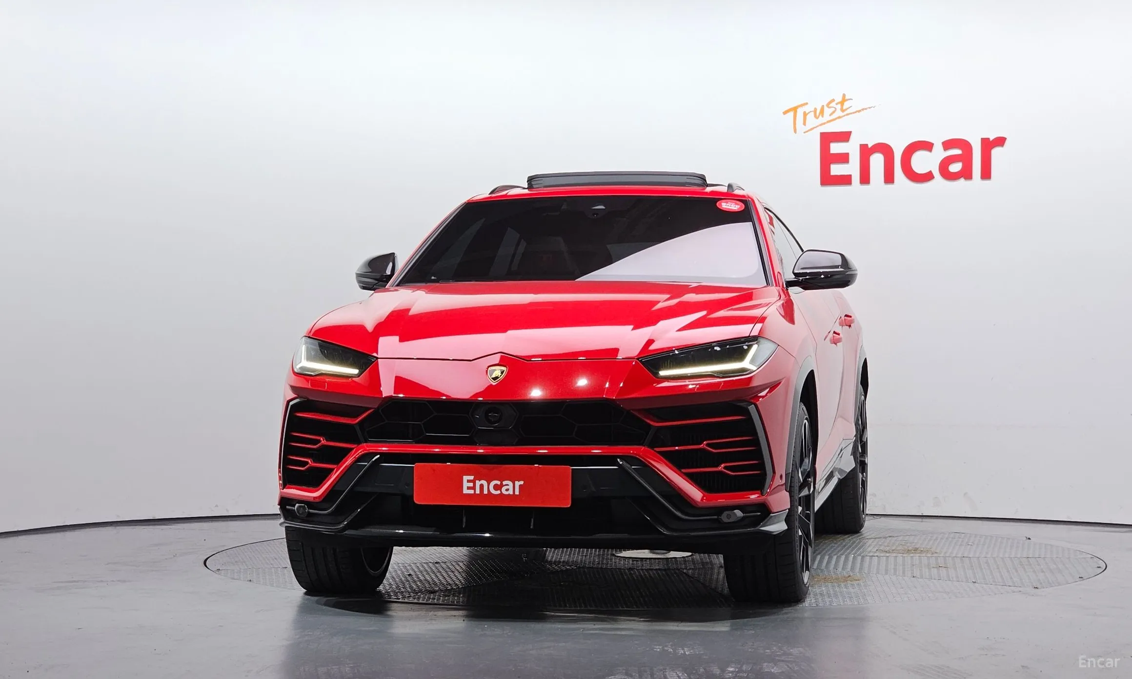 Lamborghini Urus превью 3