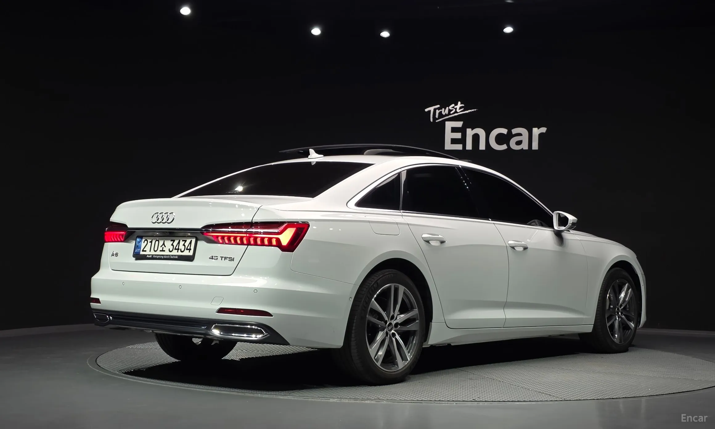 Audi A6 (C8)