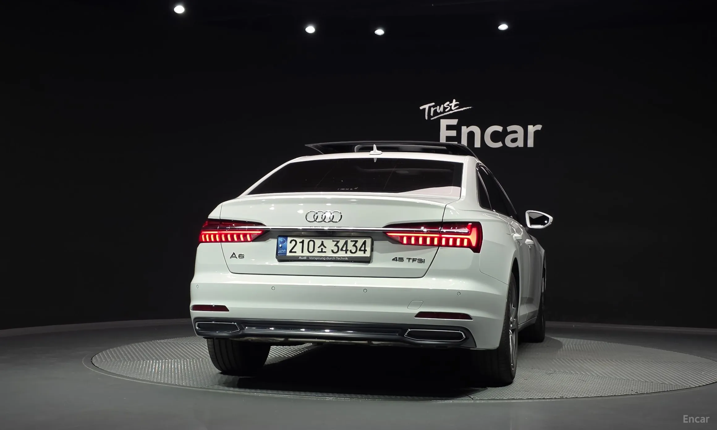 Audi A6 (C8) превью 4