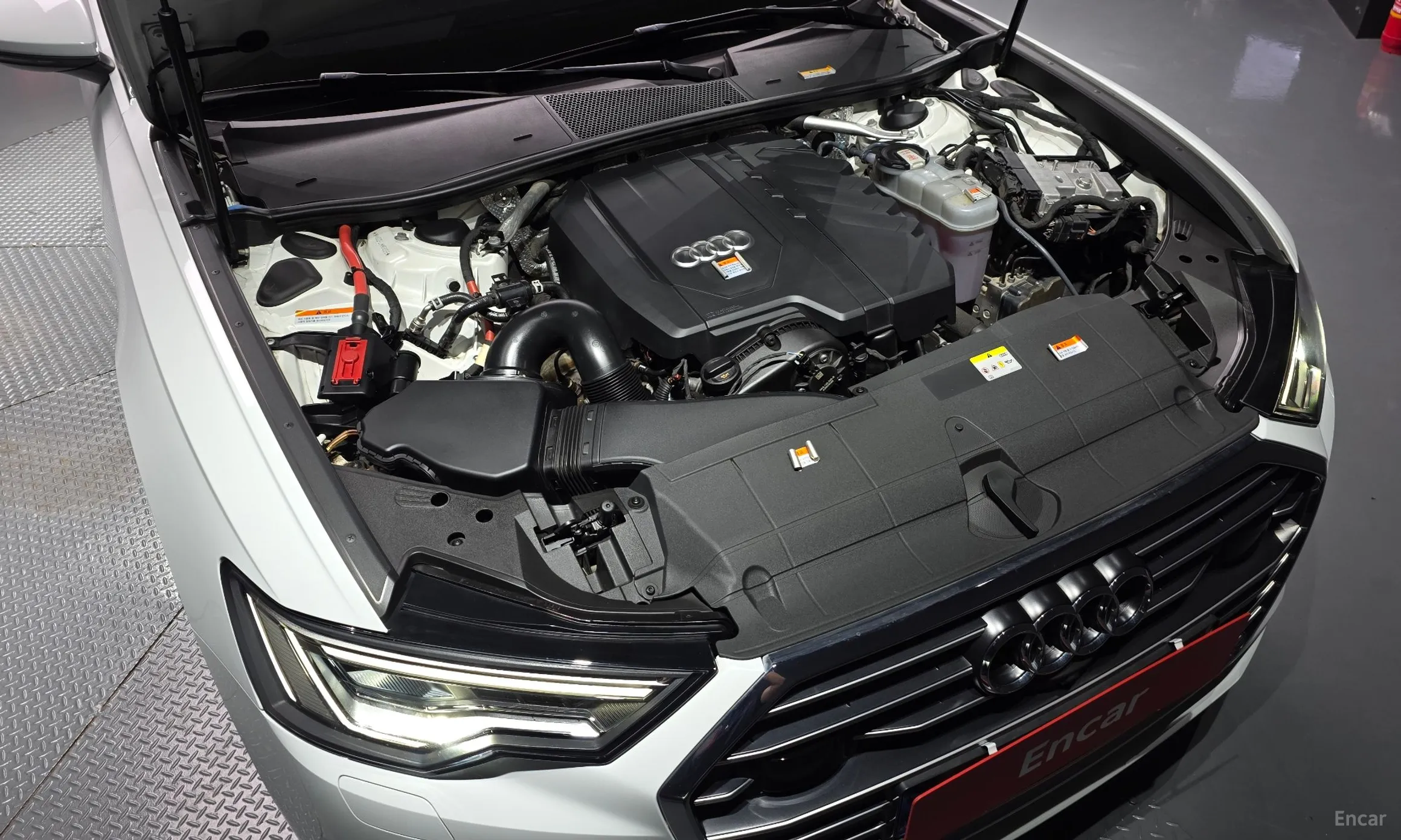 Audi A6 (C8) превью 6