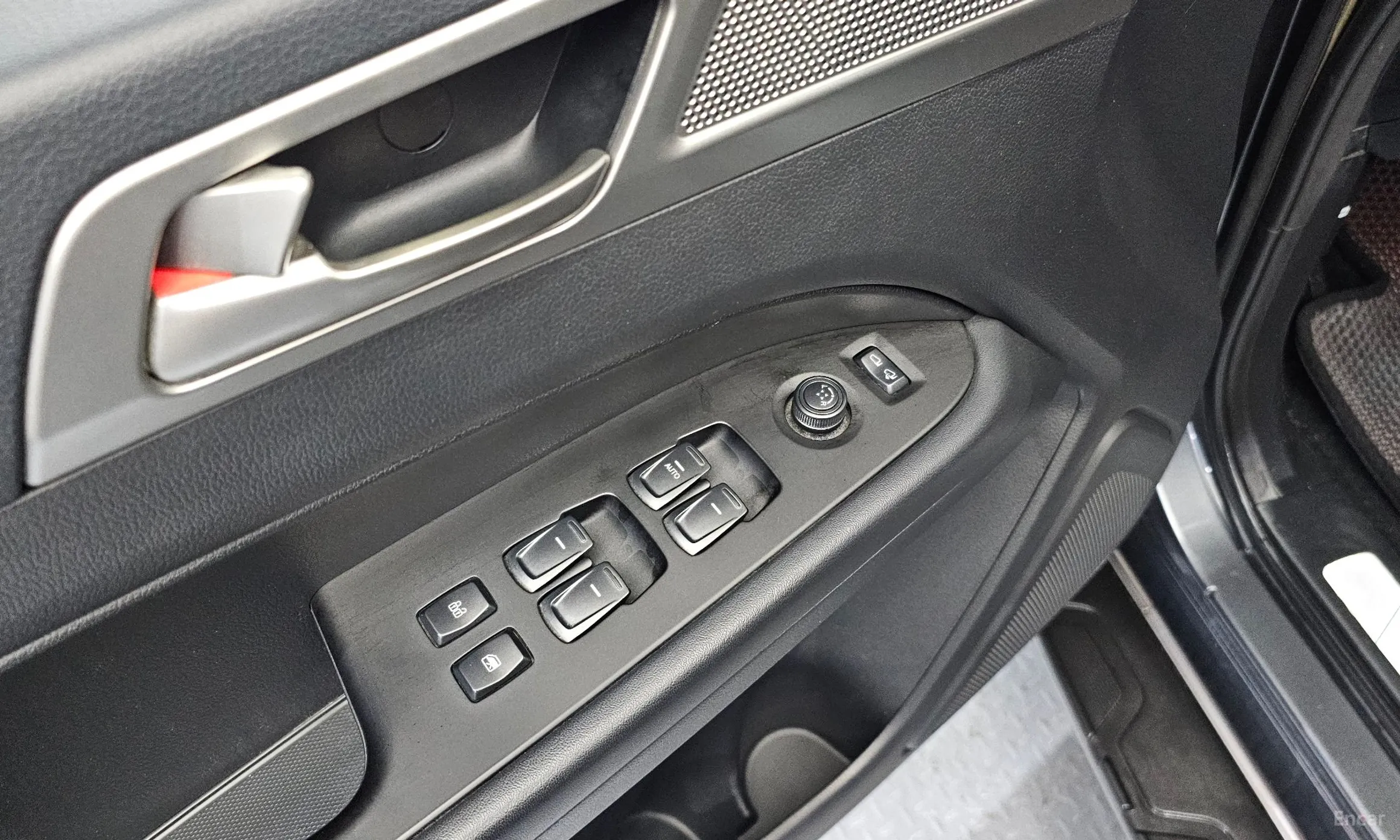 KG Mobility (SsangYong) Rexton Sports превью 13