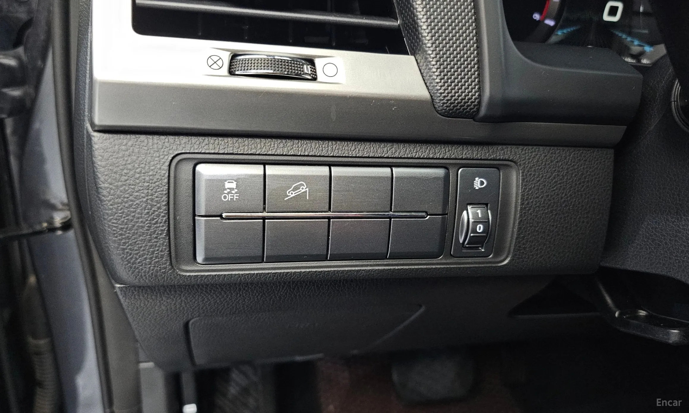 KG Mobility (SsangYong) Rexton Sports превью 14