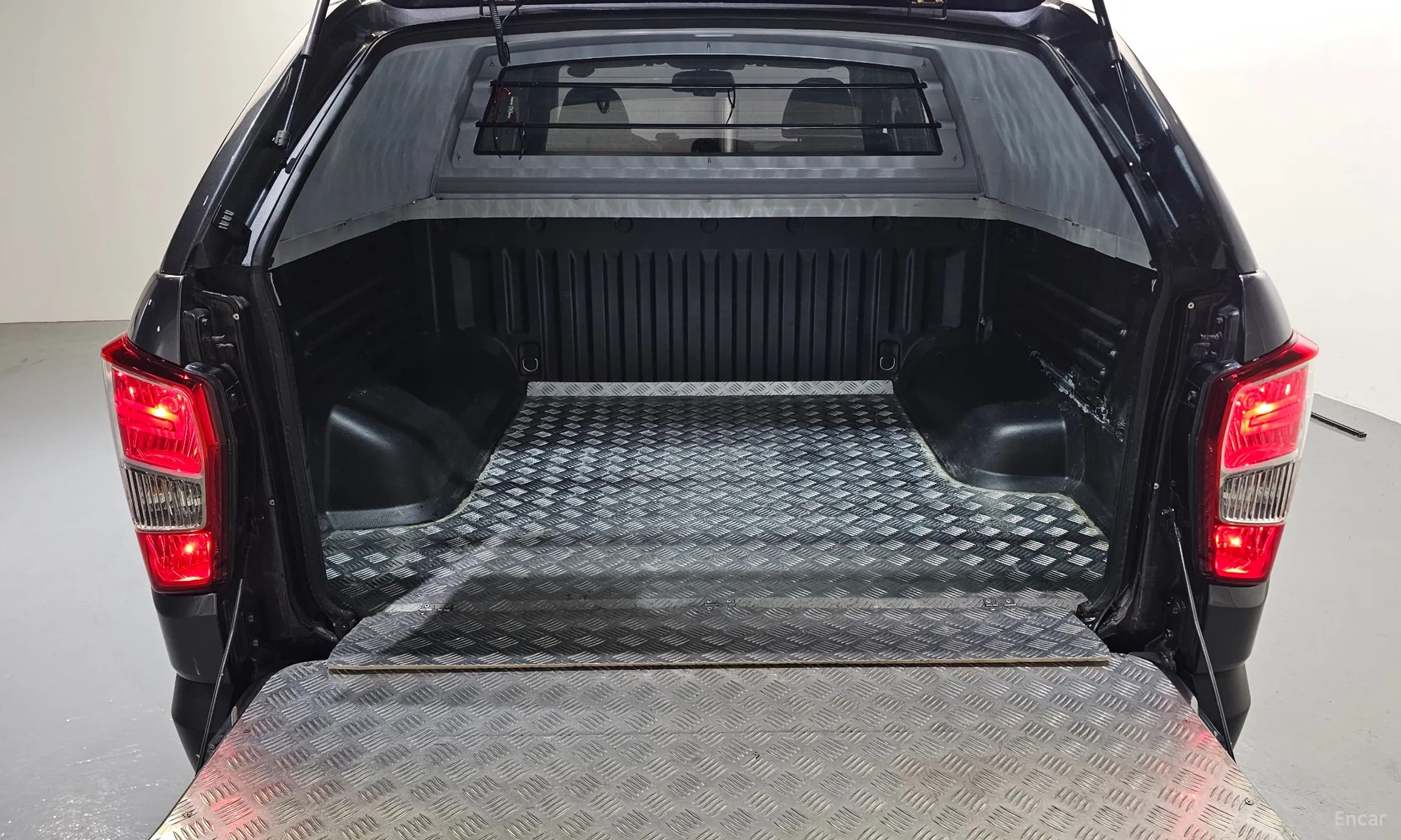 KG Mobility (SsangYong) Rexton Sports превью 20