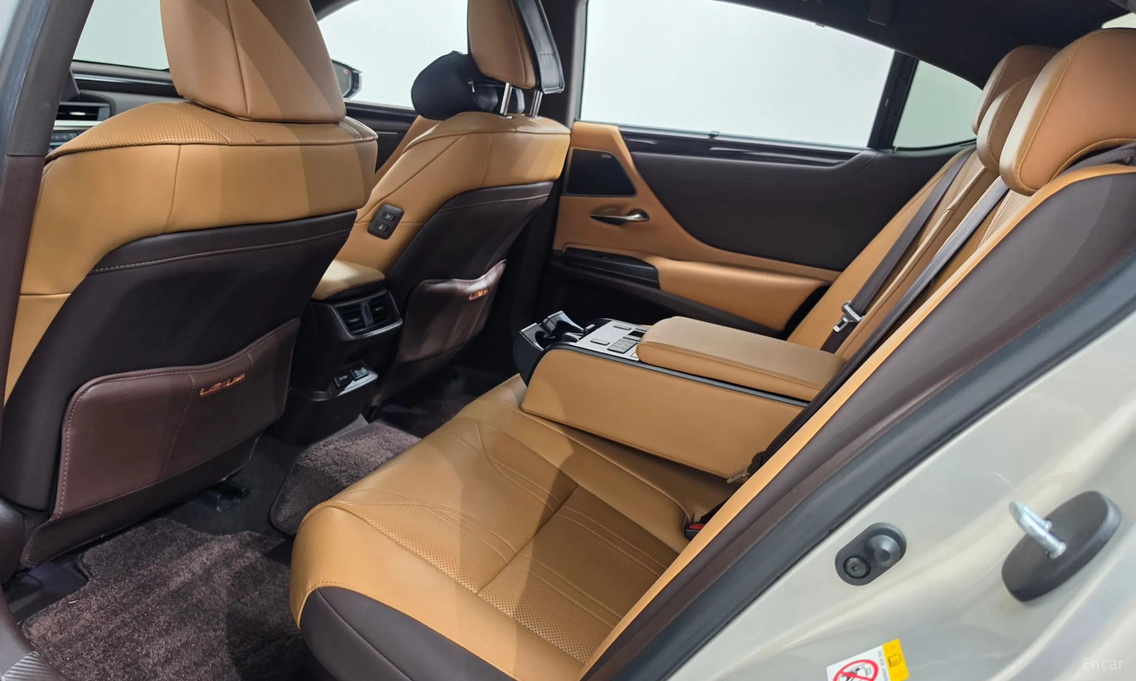 Lexus ES300h 7th Generation превью 19
