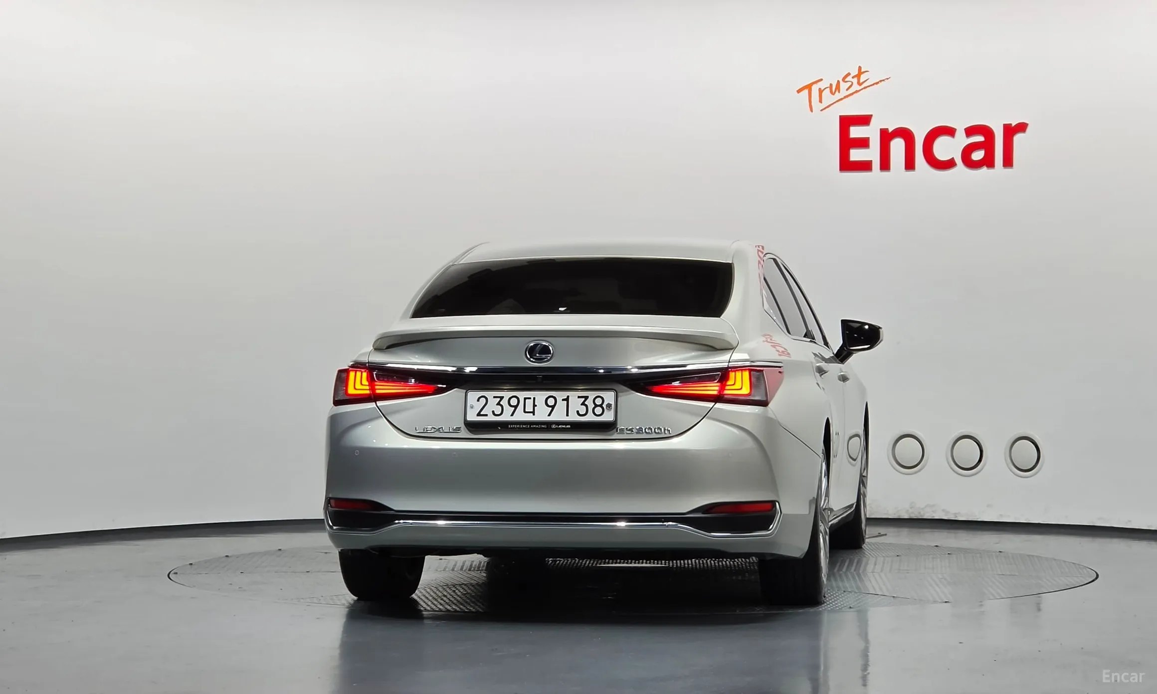 Lexus ES300h 7th Generation превью 4
