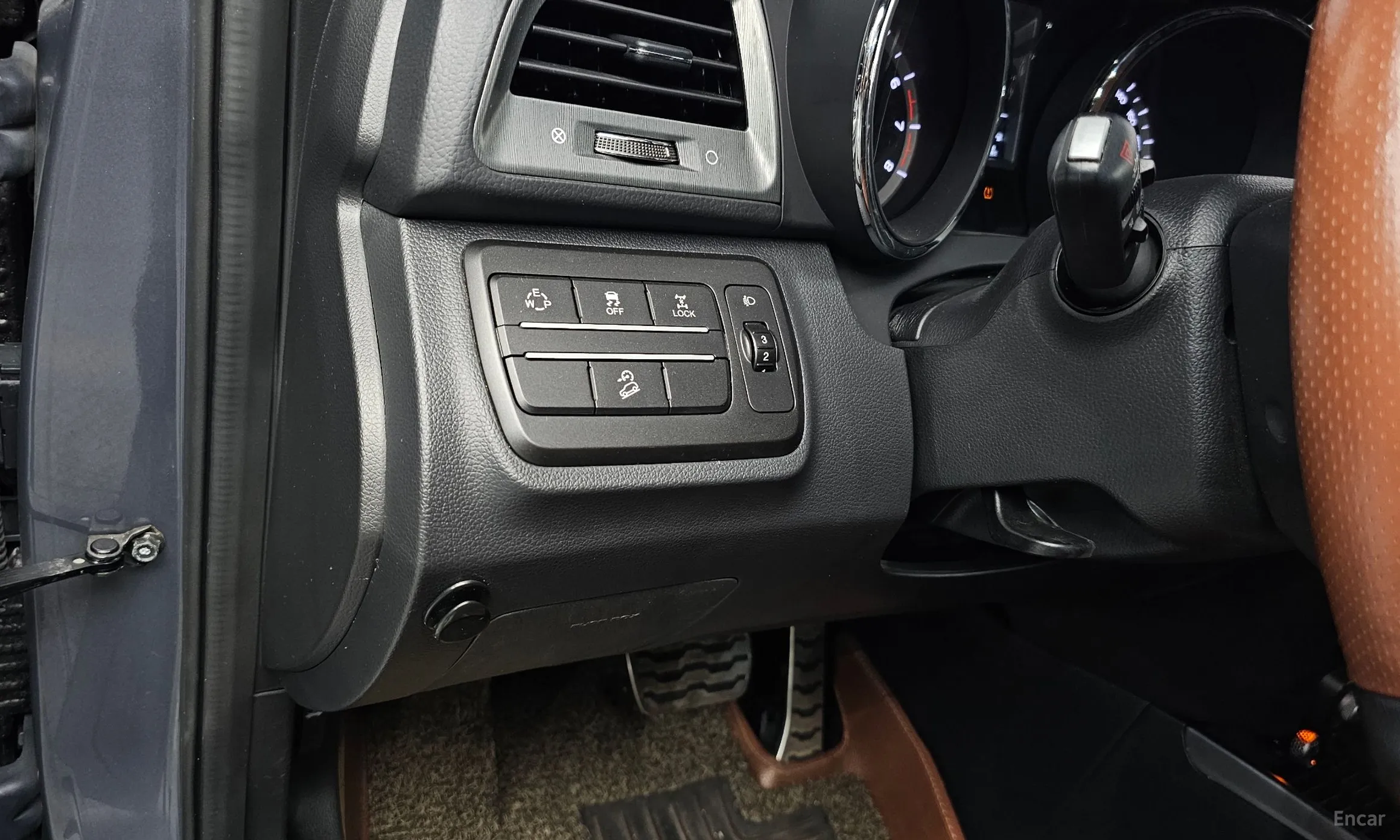 KG Mobility (SsangYong) Tivoli Armor превью 16