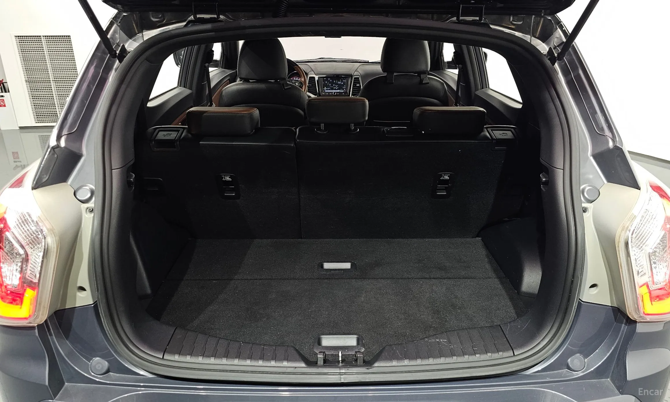KG Mobility (SsangYong) Tivoli Armor превью 20