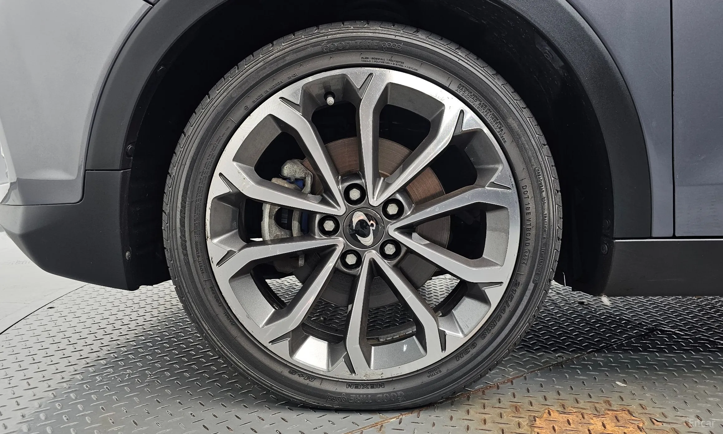 KG Mobility (SsangYong) Tivoli Armor превью 5