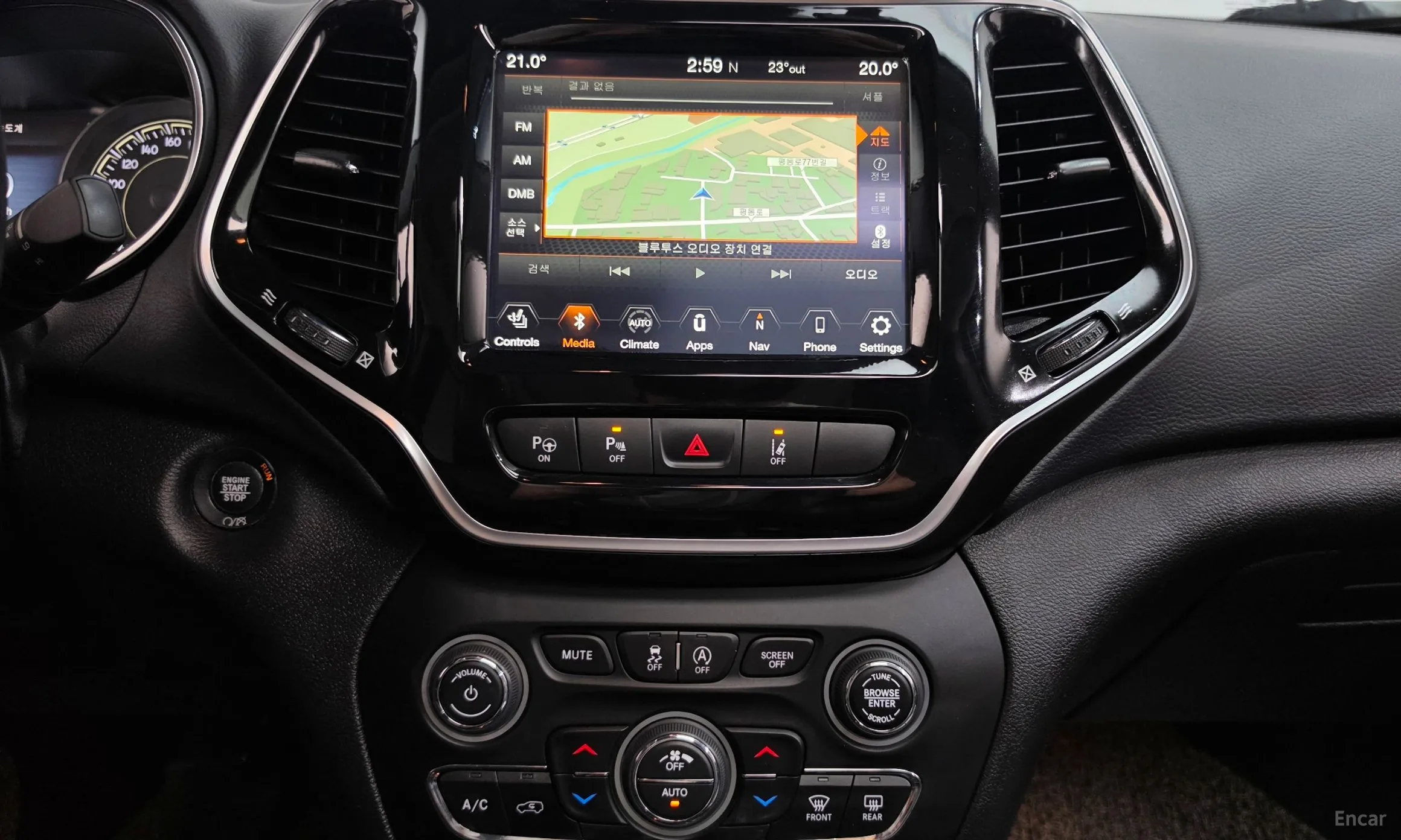 Jeep Cherokee (KL) превью 14