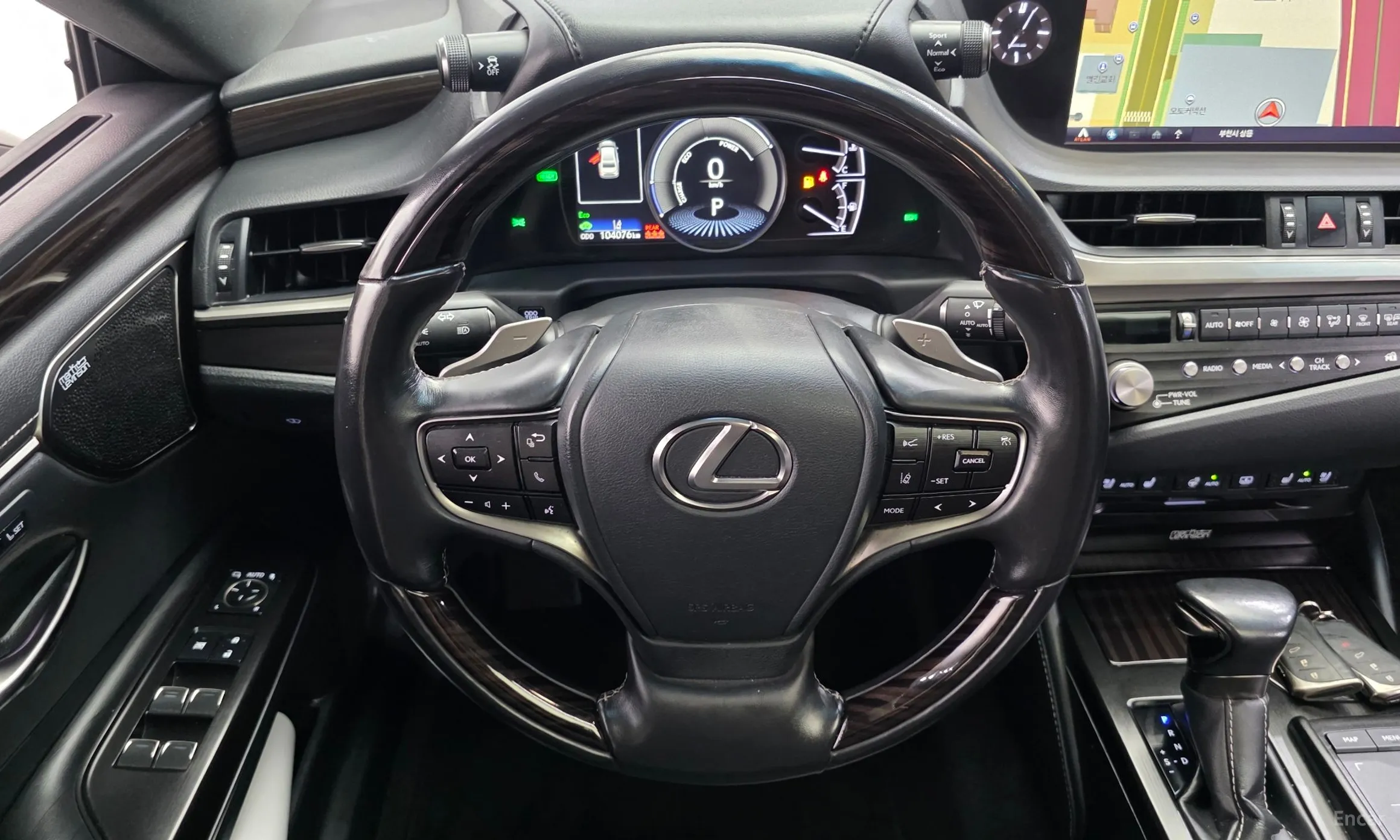 Lexus ES300h 7th Generation превью 13