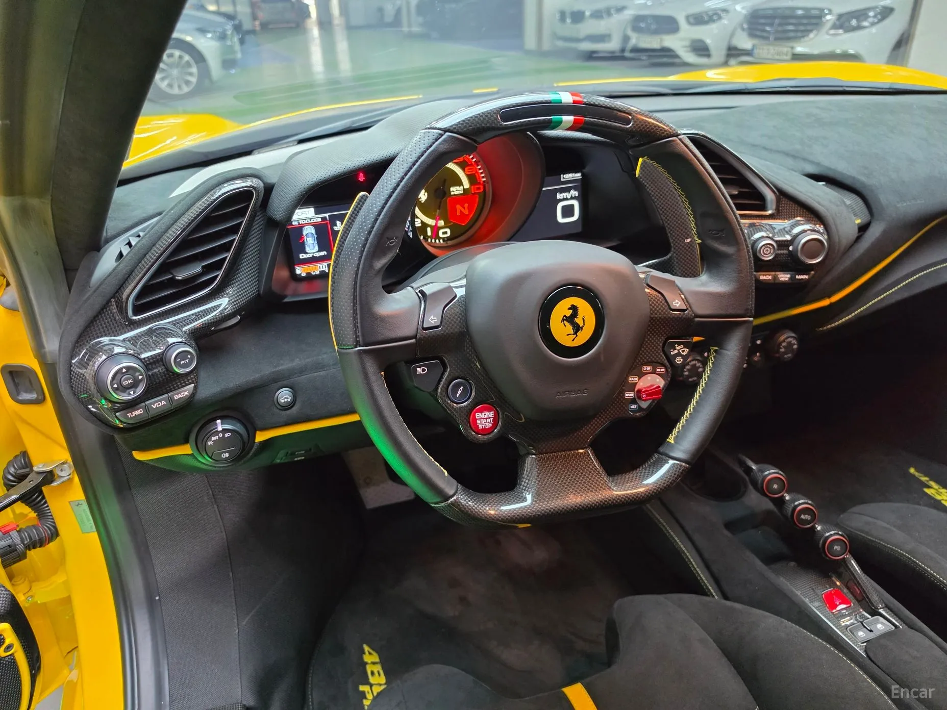Ferrari 488 Pista превью 10