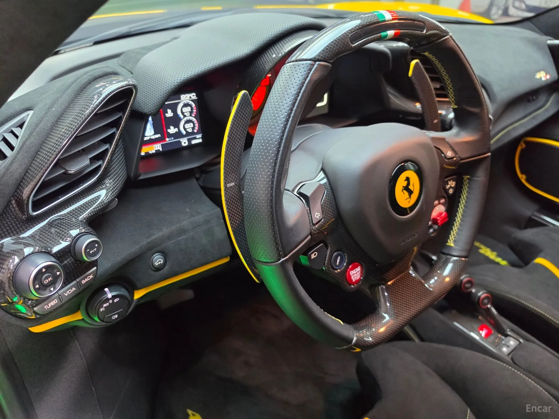 Ferrari 488 Pista превью 11