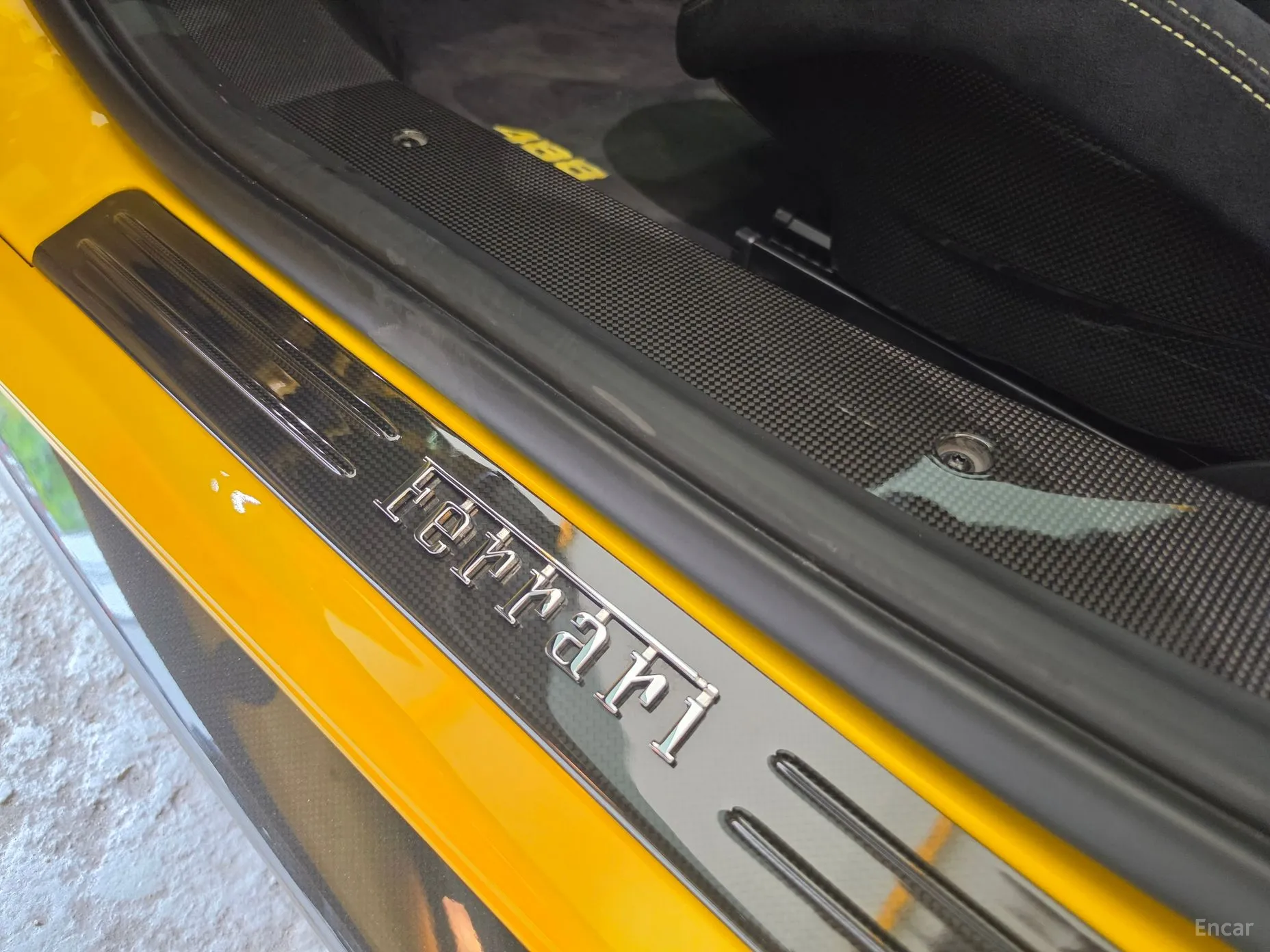 Ferrari 488 Pista превью 18