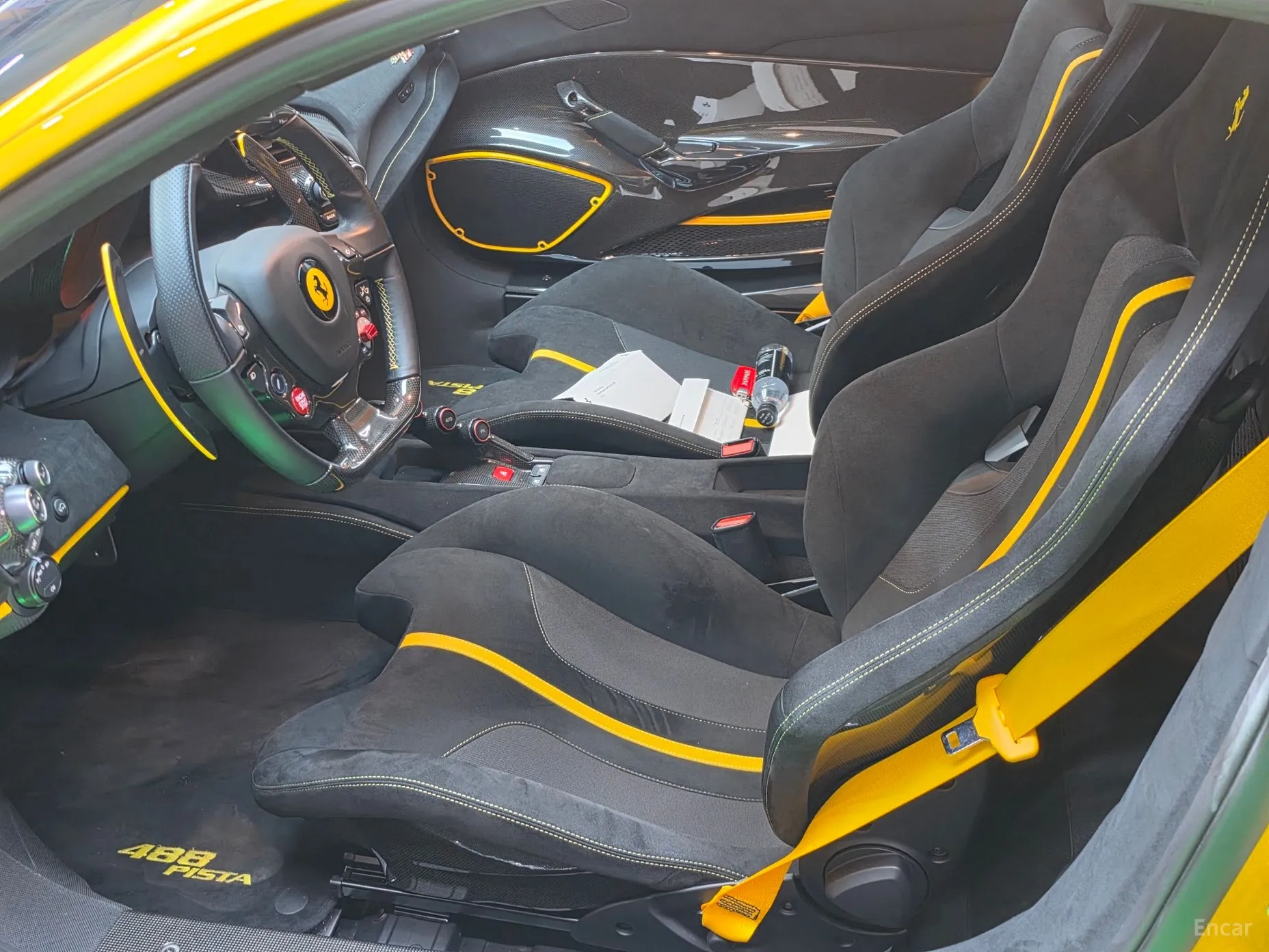 Ferrari 488 Pista превью 6