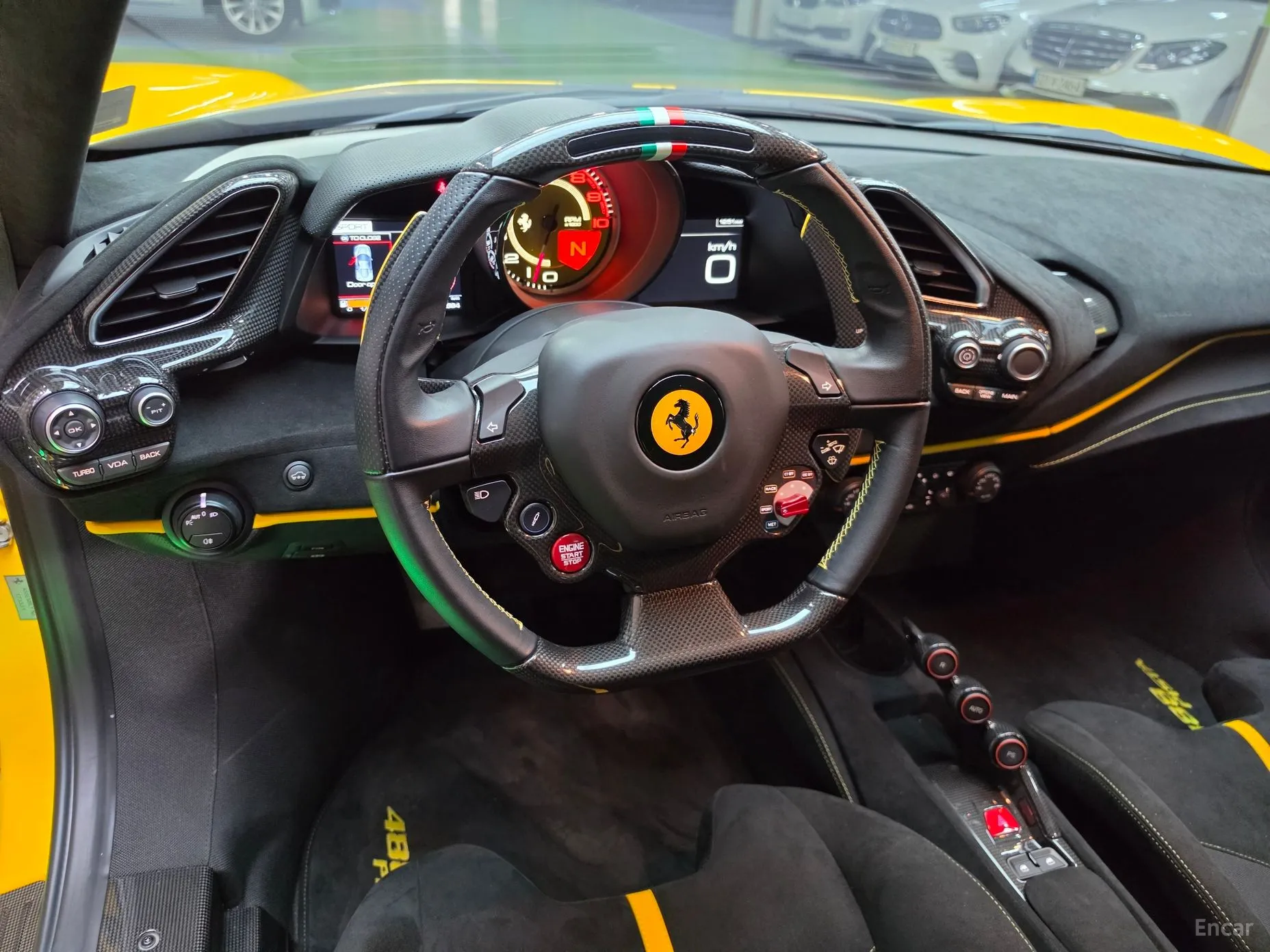 Ferrari 488 Pista превью 8