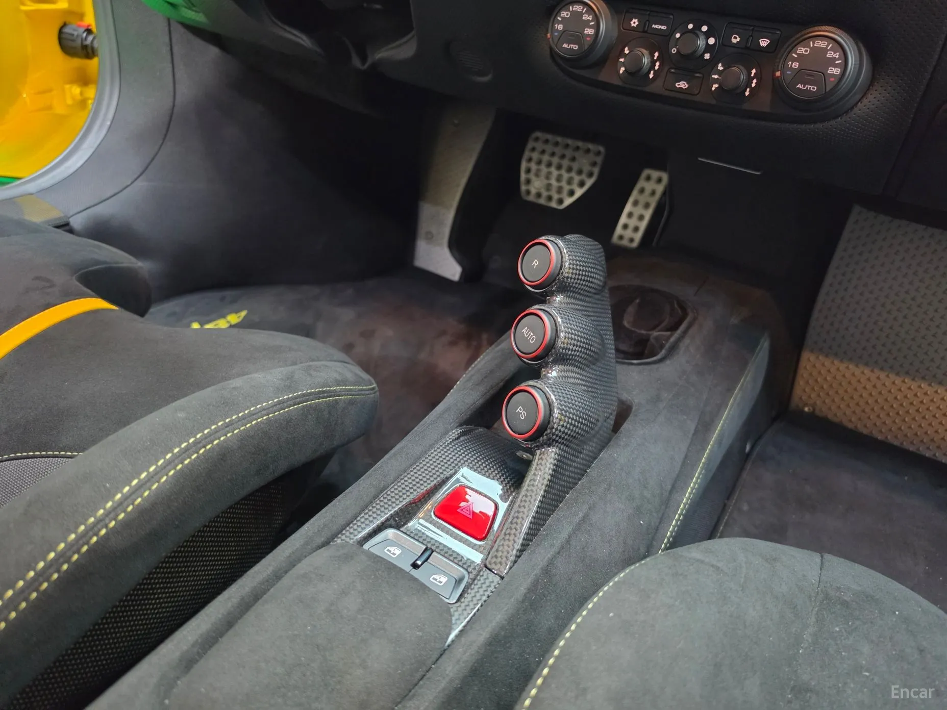 Ferrari 488 Pista превью 9