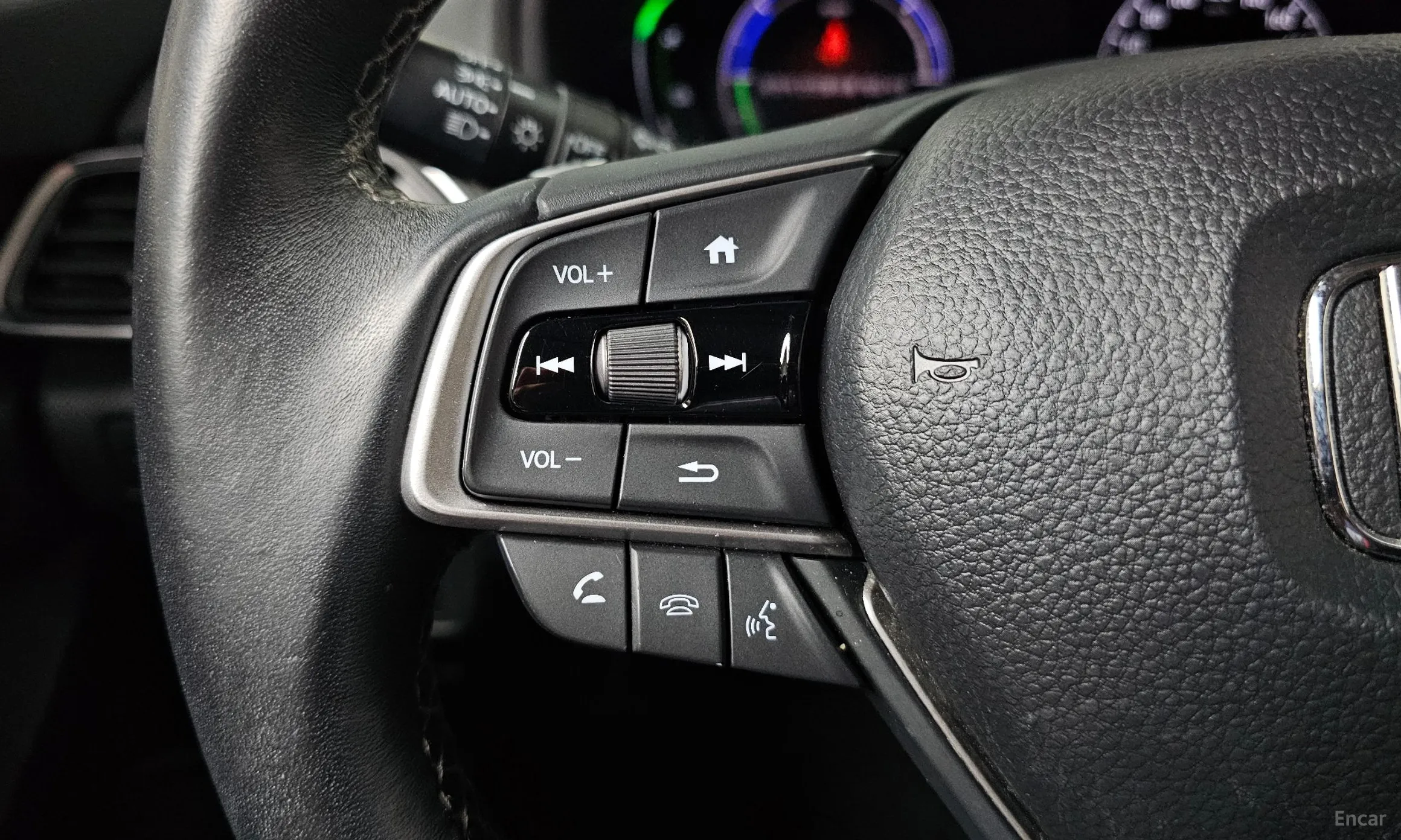 Honda Accord 10th Generation превью 17