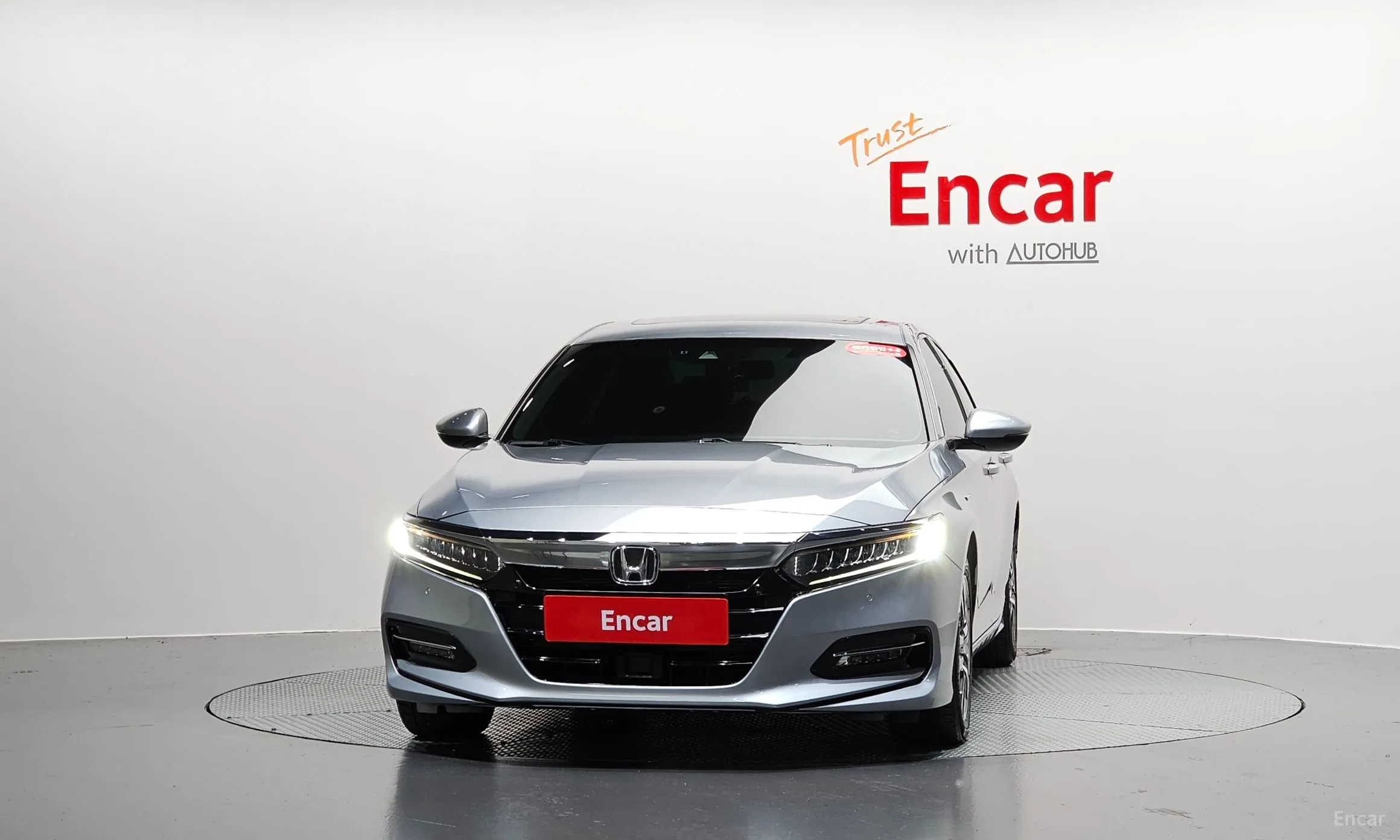 Honda Accord 10th Generation превью 3