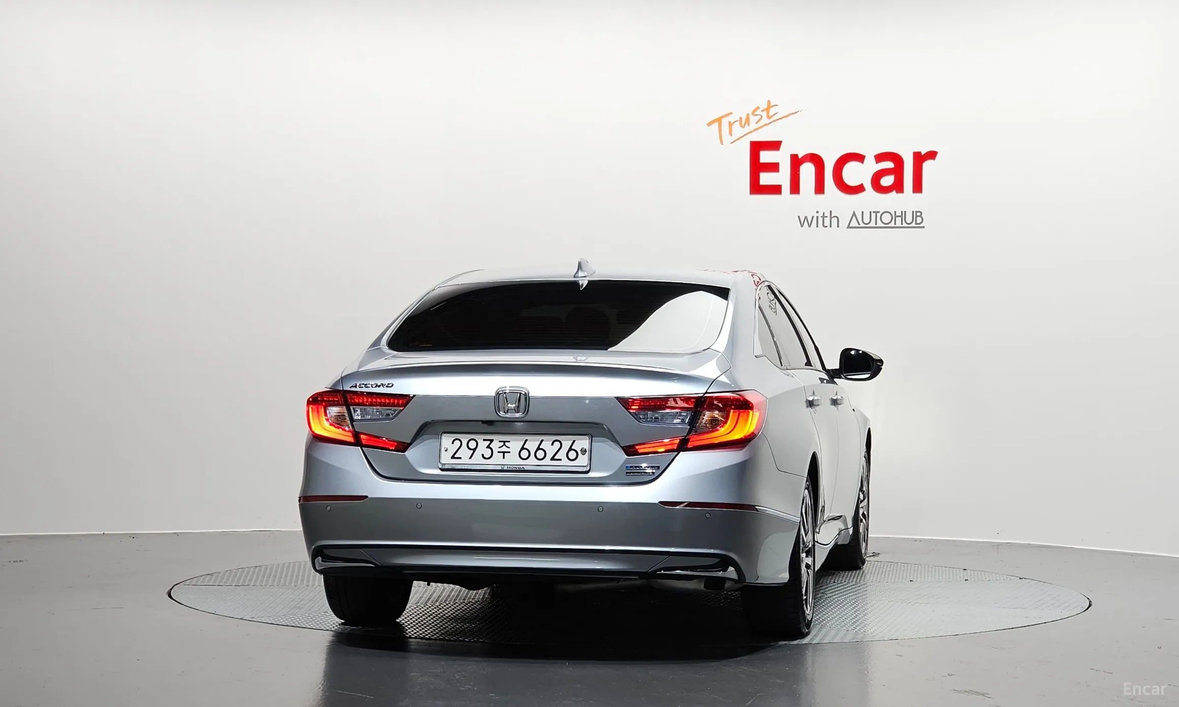 Honda Accord 10th Generation превью 4